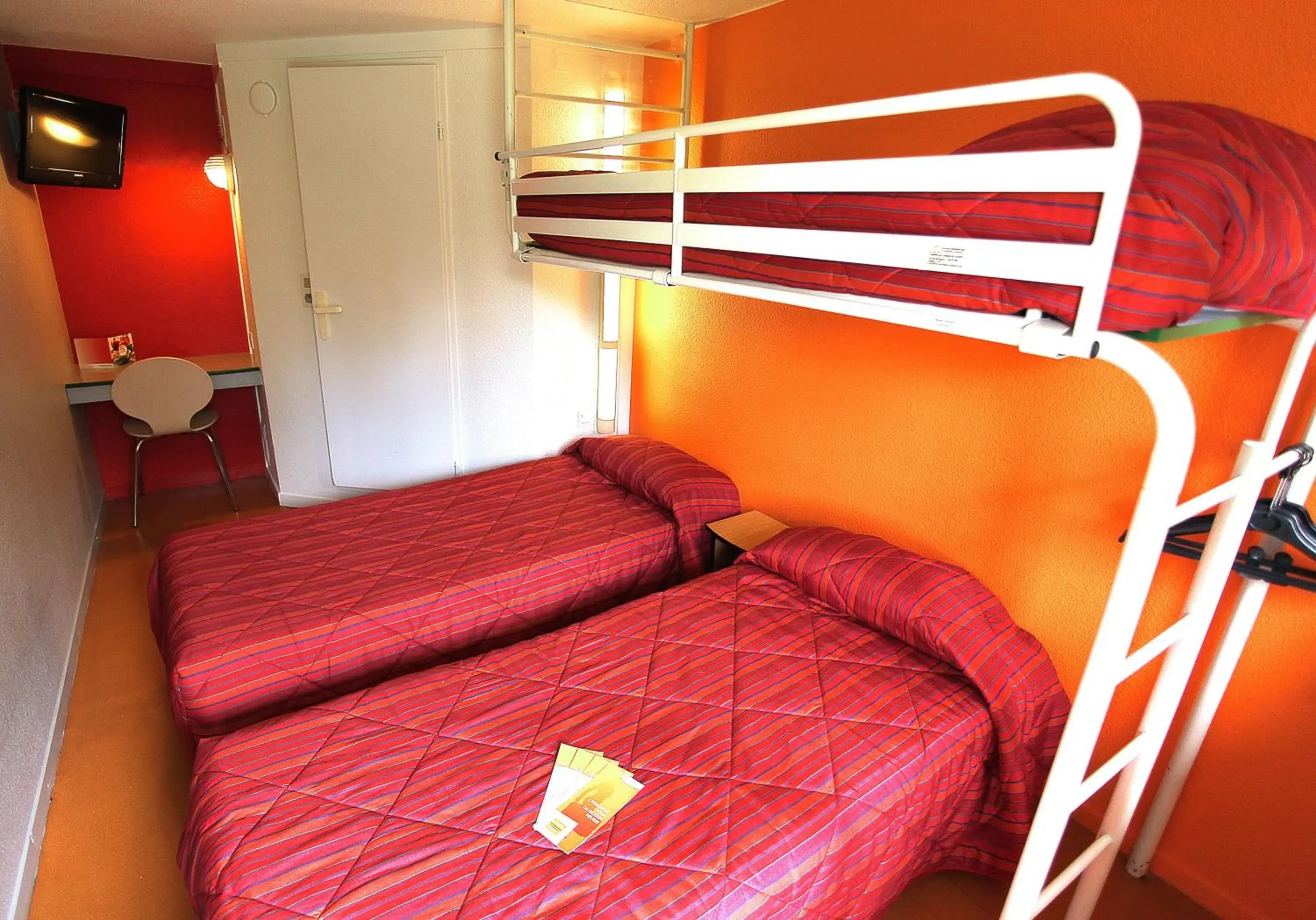 Bunk Bed in Premiere Classe Grenoble Nord Moirans