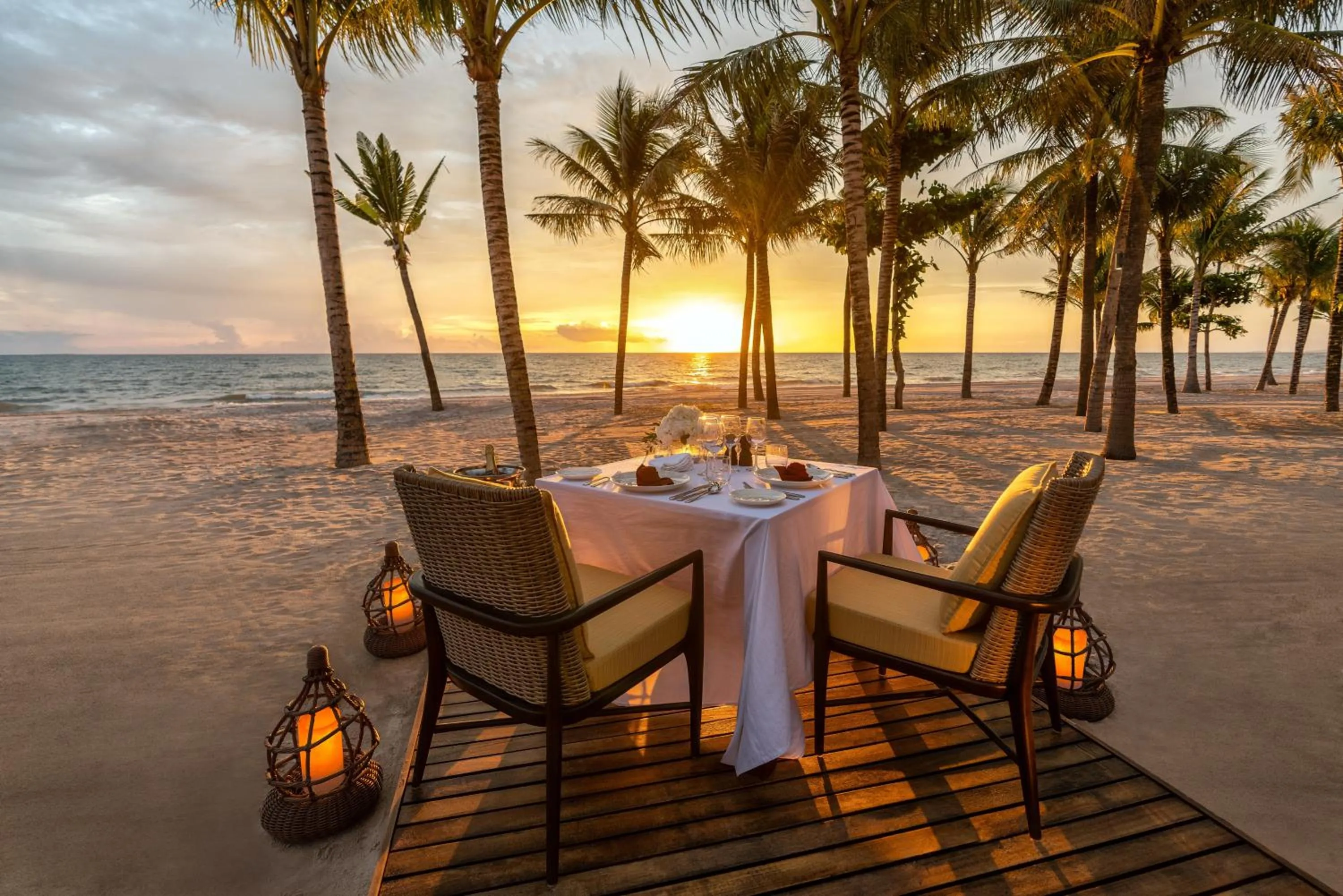 Restaurant/places to eat in InterContinental Phu Quoc Long Beach Resort by IHG
