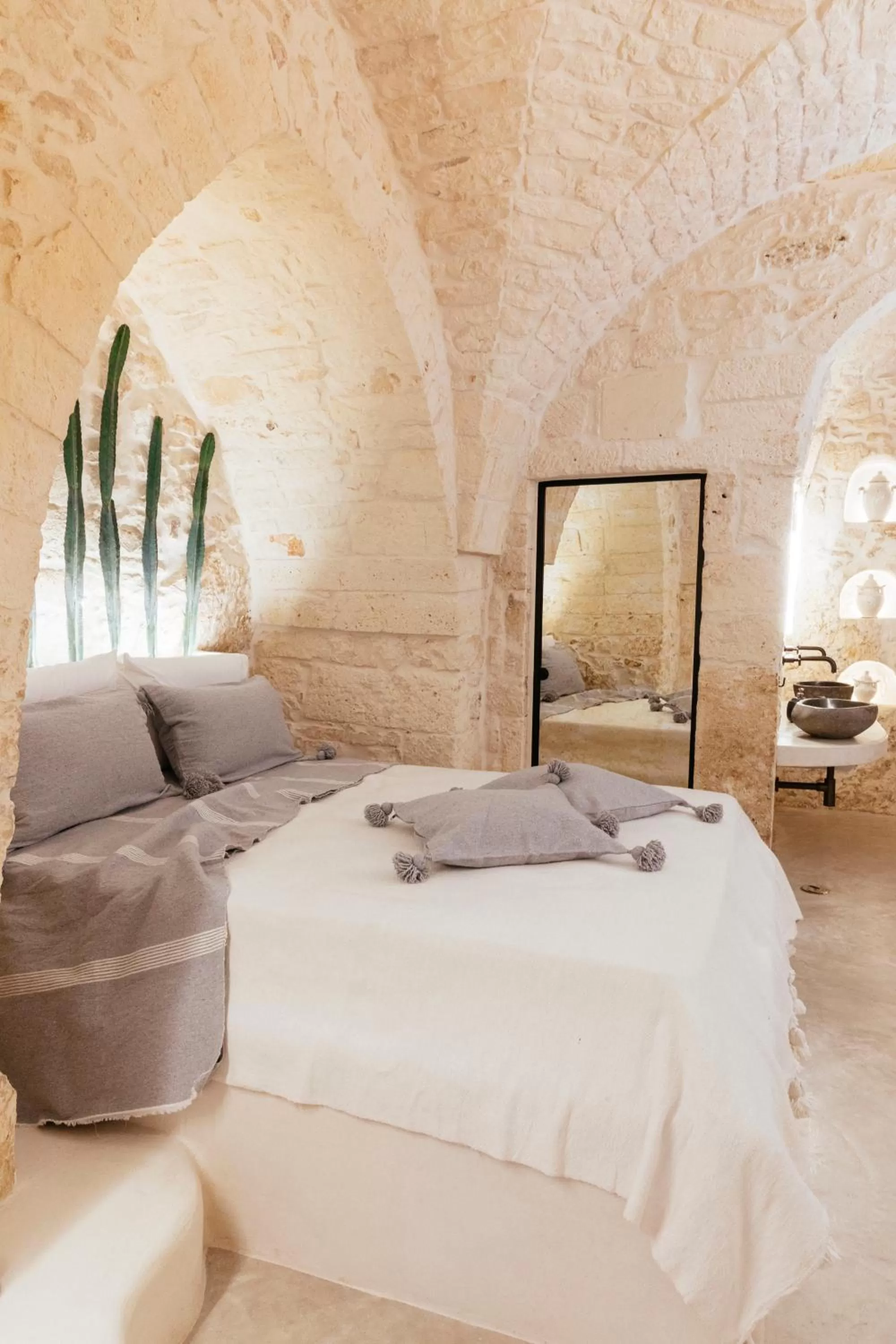 Bed in Alesia Luxury Cave