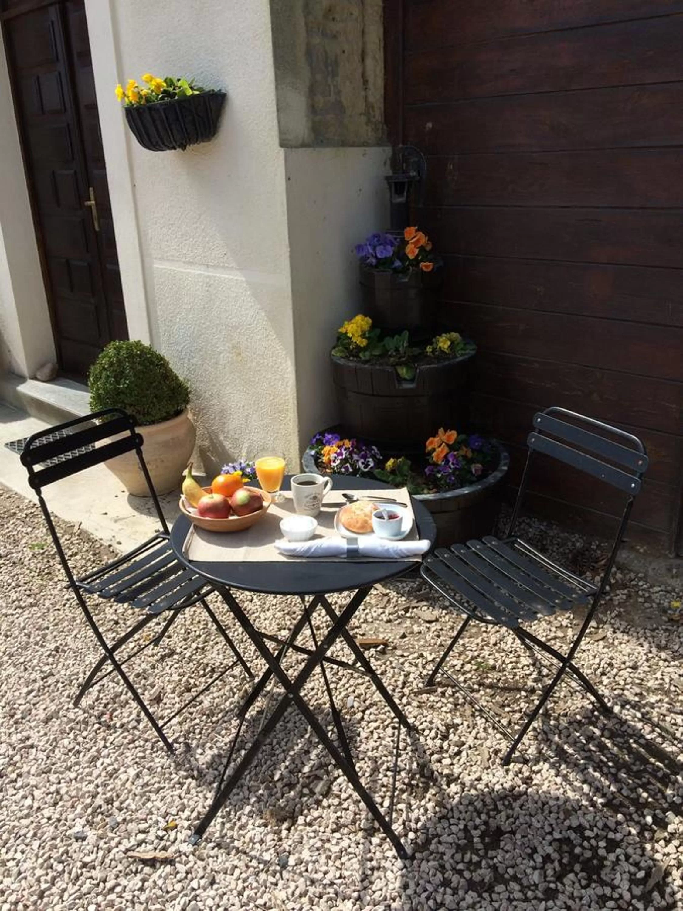 Garden in Les Glycines