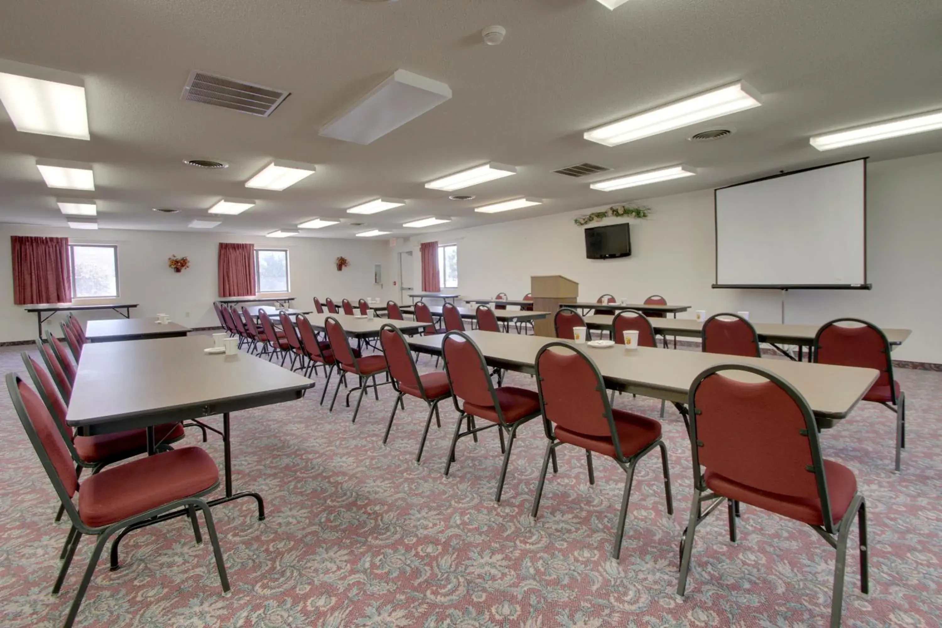 Business facilities in Super 8 by Wyndham Manhattan KS