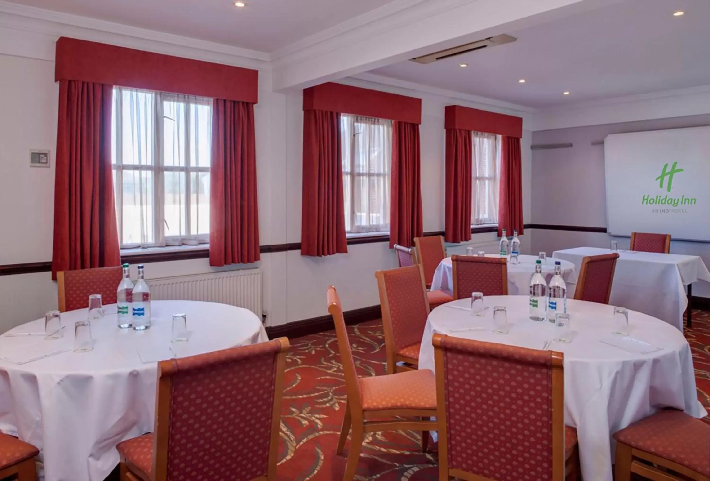 Meeting/conference room, Restaurant/Places to Eat in Holiday Inn Ipswich Orwell, an IHG Hotel
