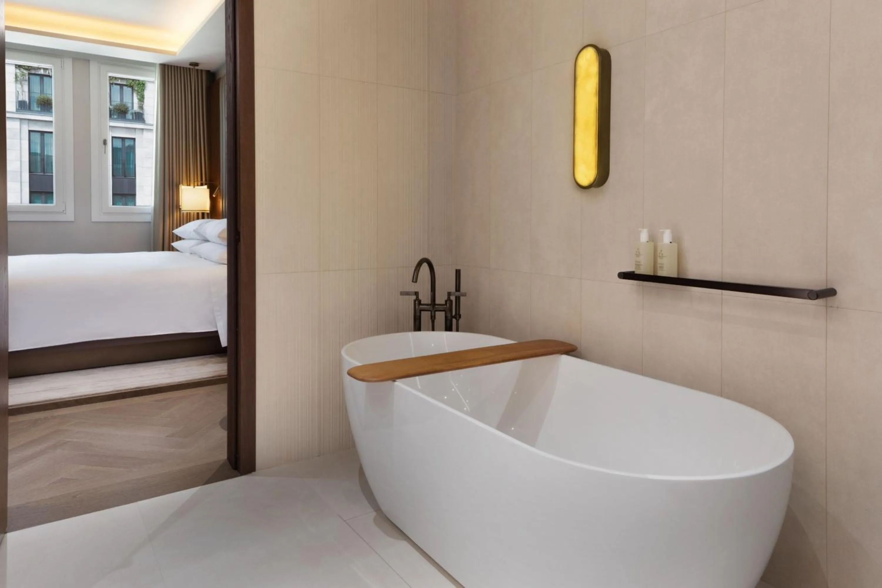 Bathroom, Bed in JW Marriott Hotel Madrid
