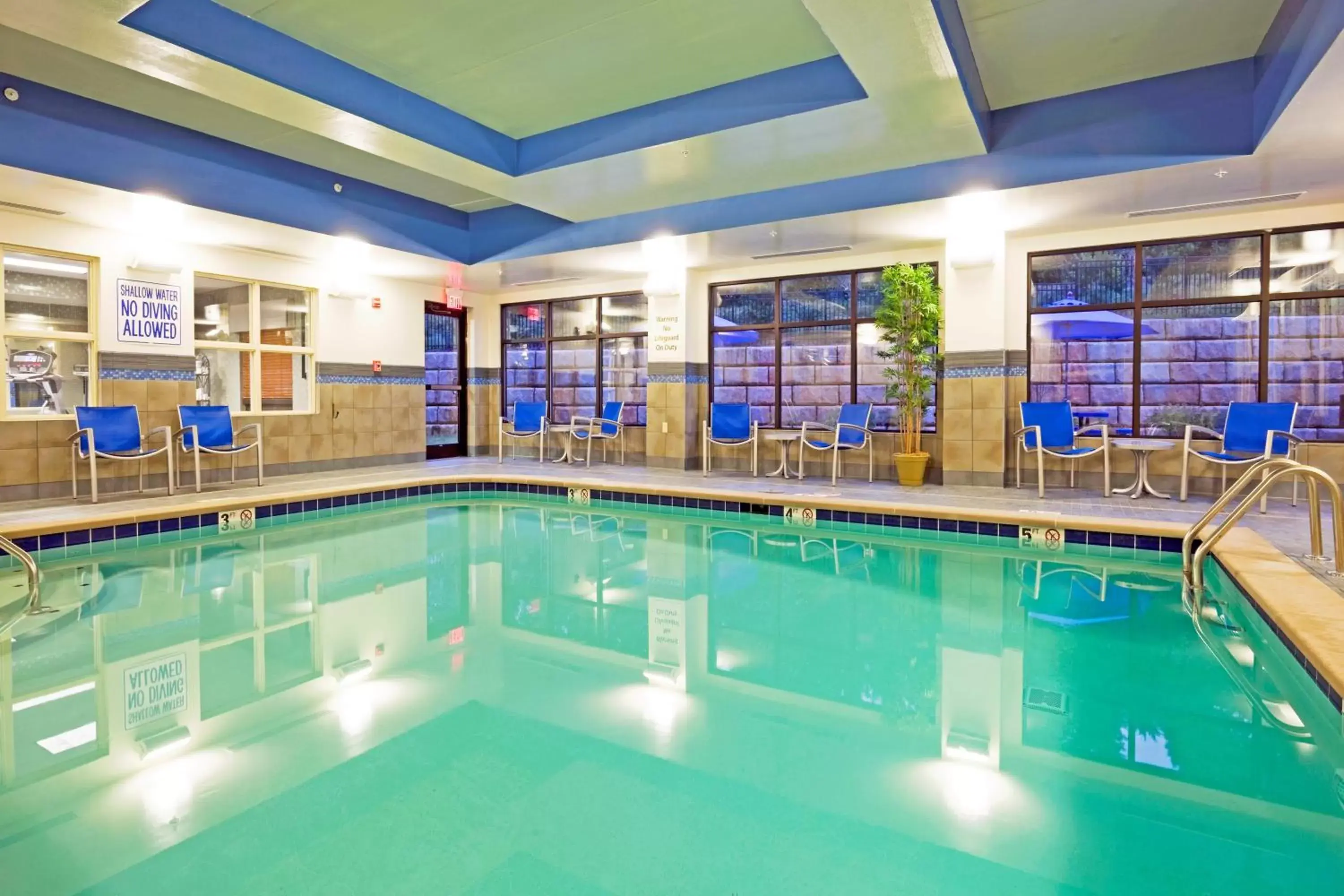 Swimming Pool in Holiday Inn Express & Suites Knoxville-Farragut, an IHG Hotel