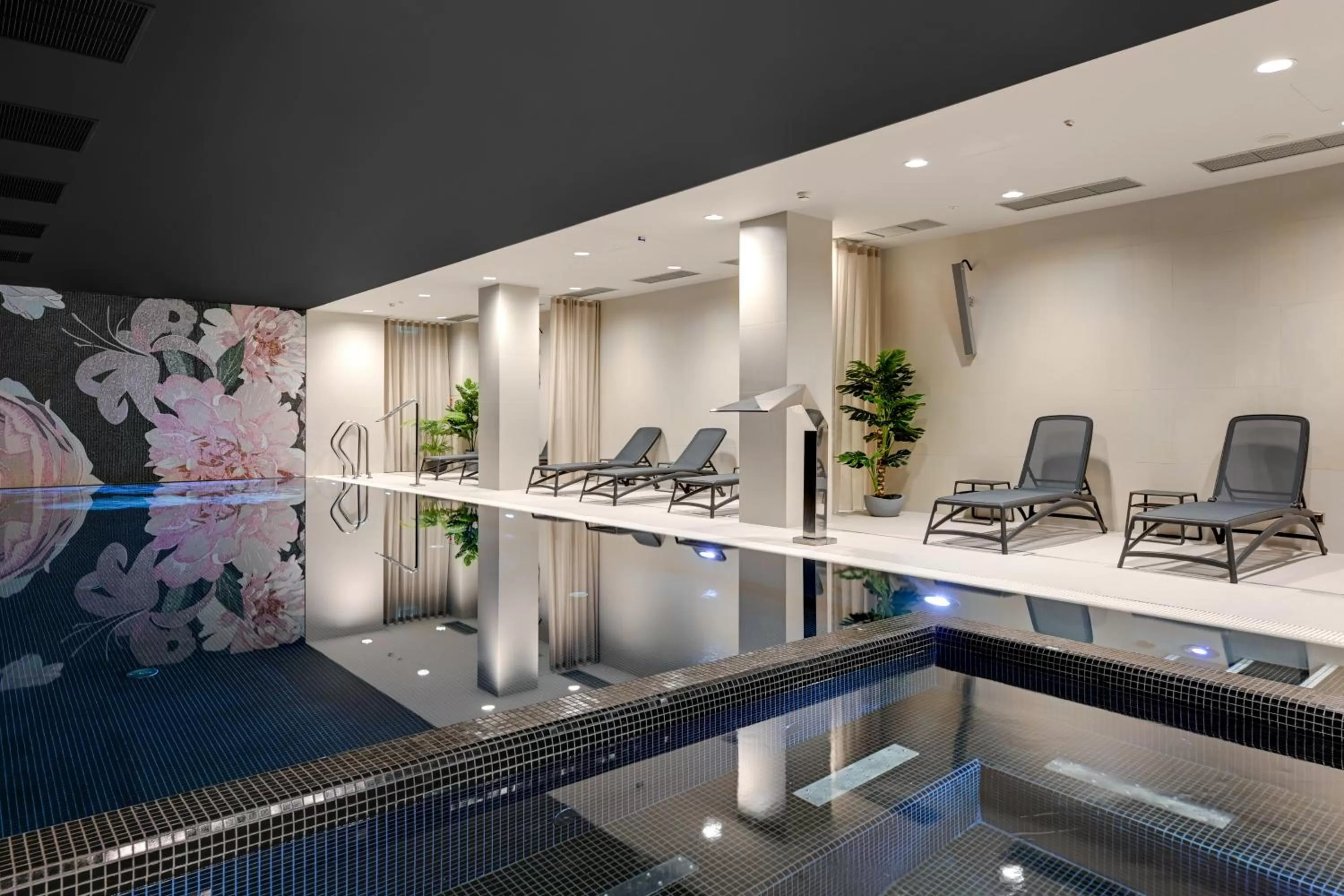 Swimming pool in GRANO HOTEL Gdańsk Old Town