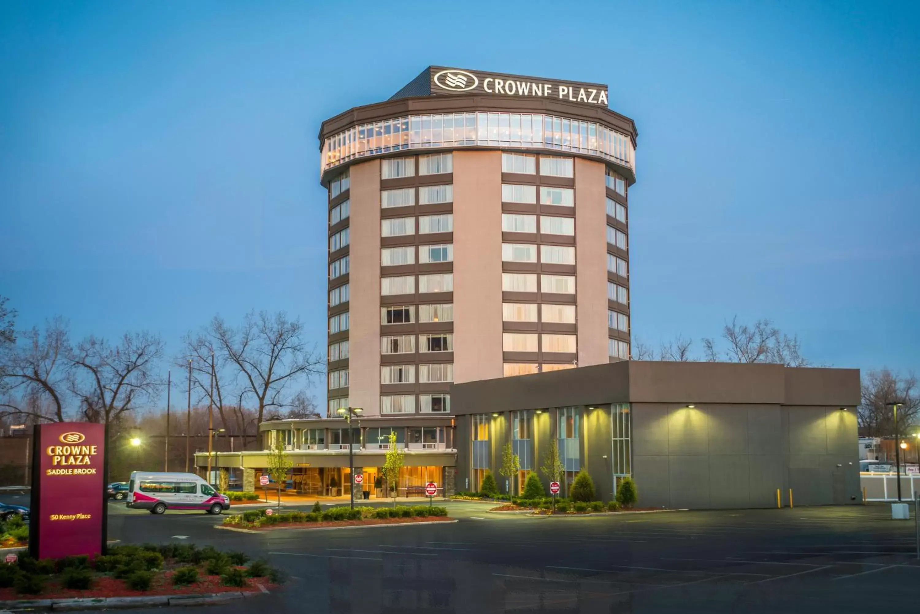 Property Building in Crowne Plaza Saddle Brook, an IHG Hotel