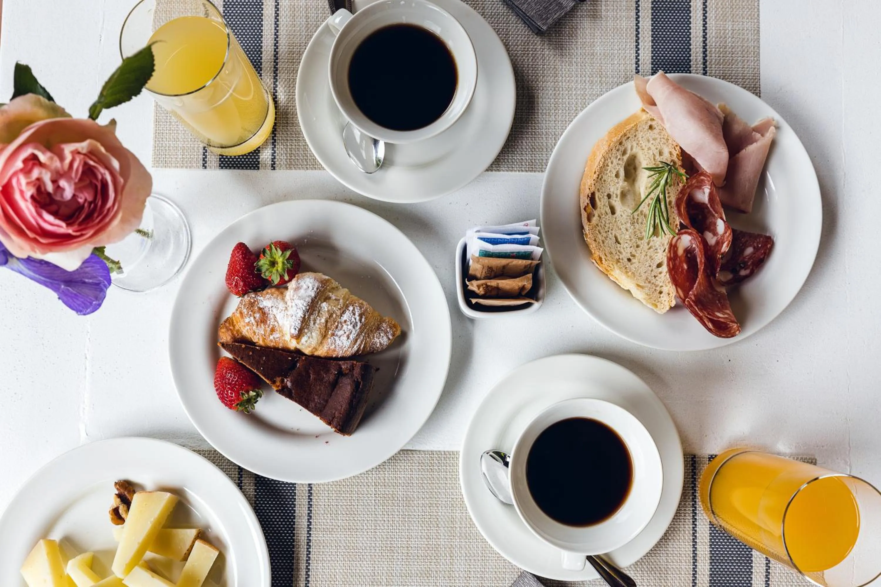 Food and drinks in Si Montalcino Hotel