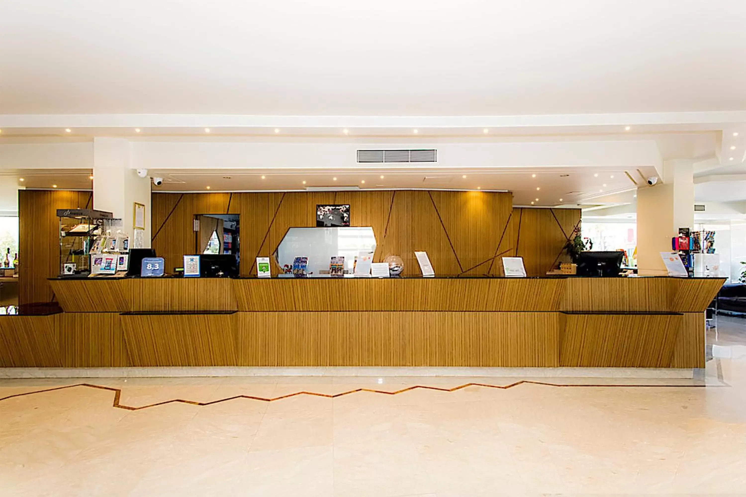 Facade/entrance, Lobby/Reception in Catania International Airport Hotel