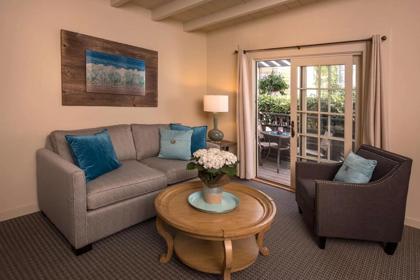 Living room, Seating Area in Carmel Country Inn
