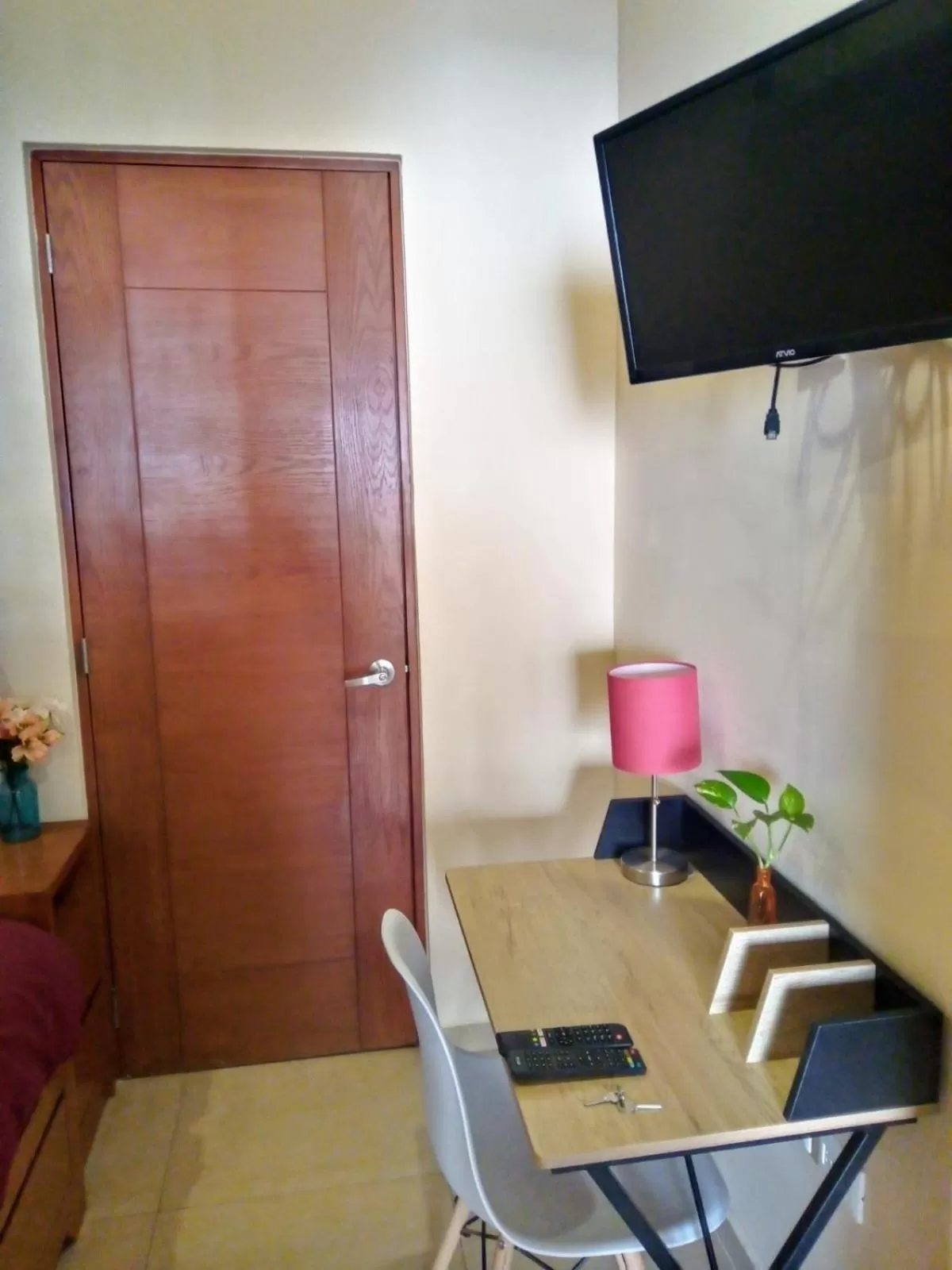 TV/Entertainment Center in Bed and Breakfast Pecarí