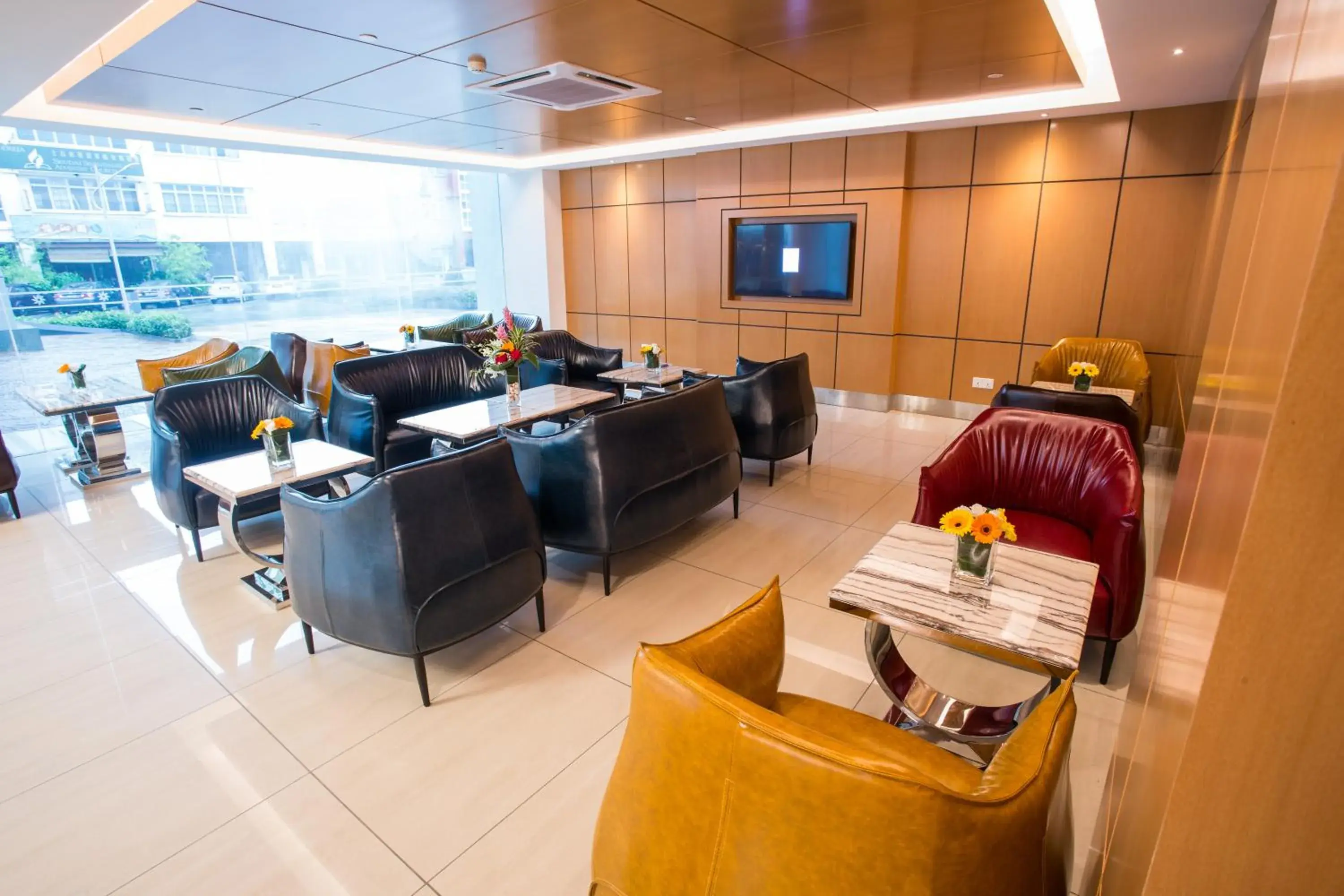 Lounge or bar, Lobby/Reception in V8 Hotel Johor Bahru