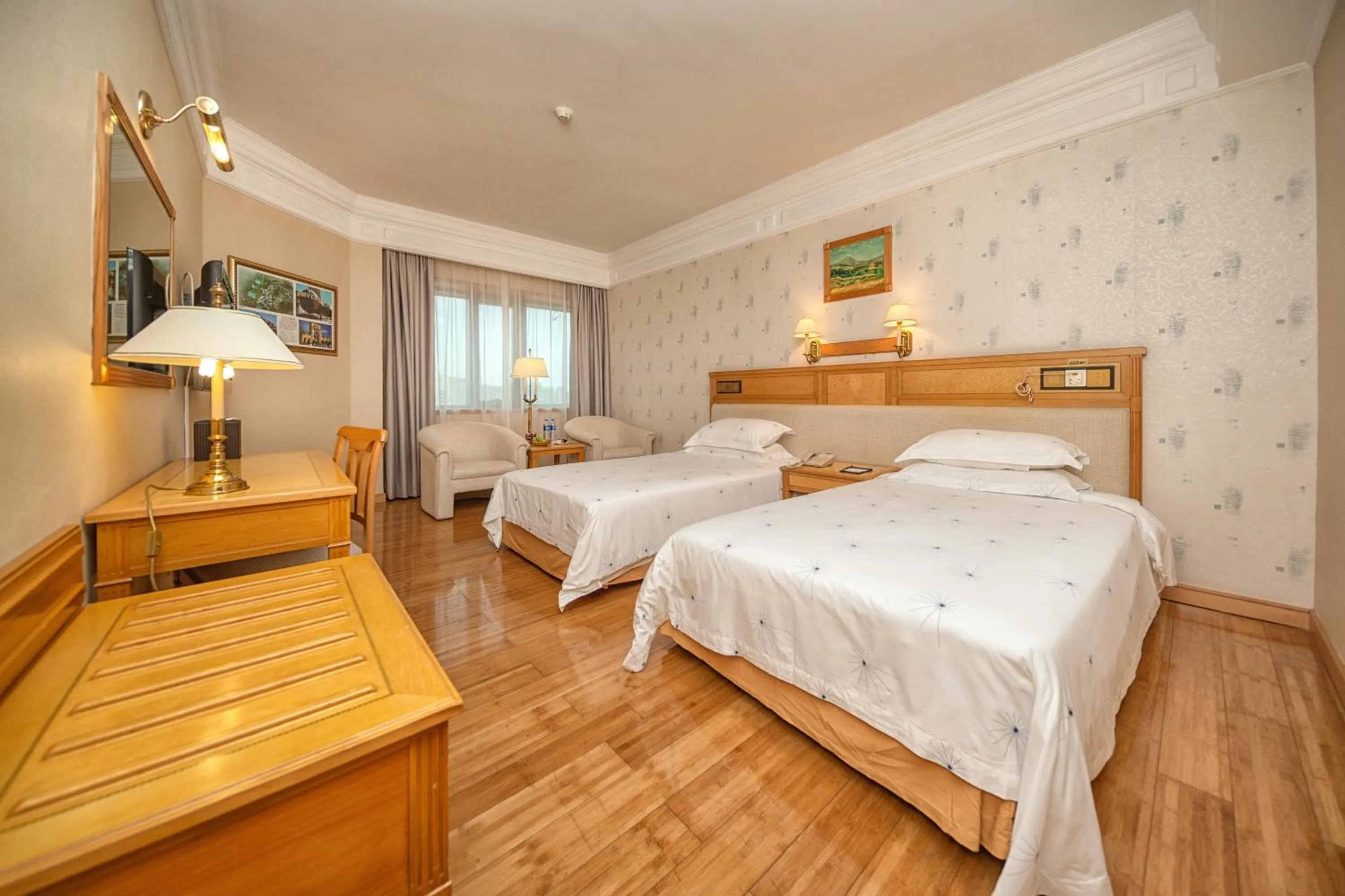 Photo of the whole room, Bed in Hotel Silverland