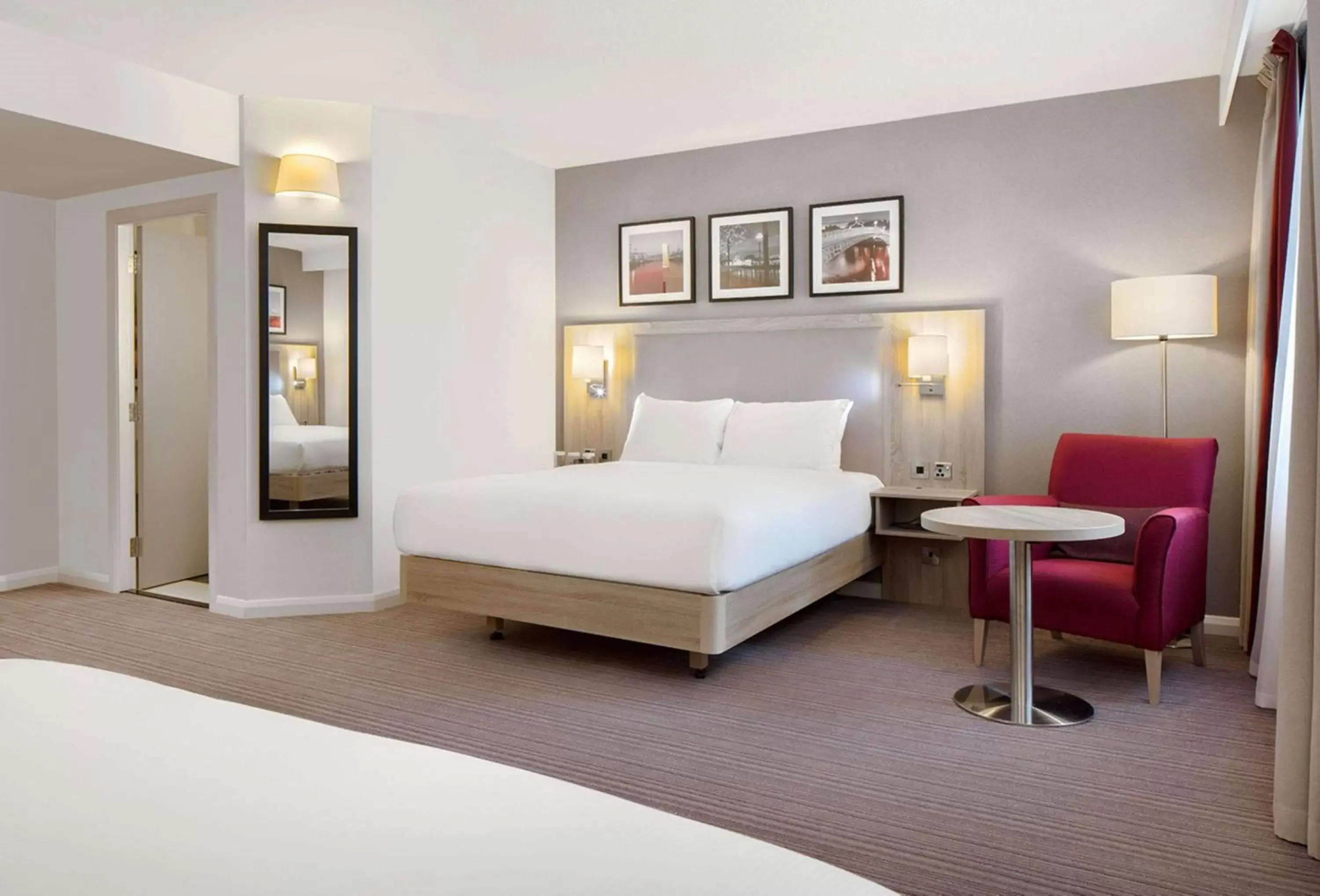 Bed in Hilton Garden Inn Dublin City Centre