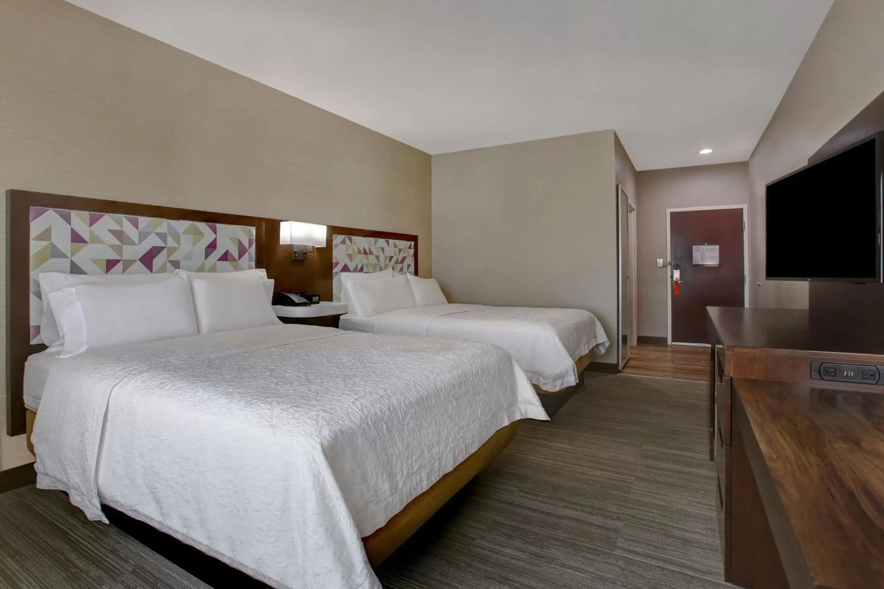 Bedroom, Bed in Hampton Inn & Suites Dallas-DeSoto