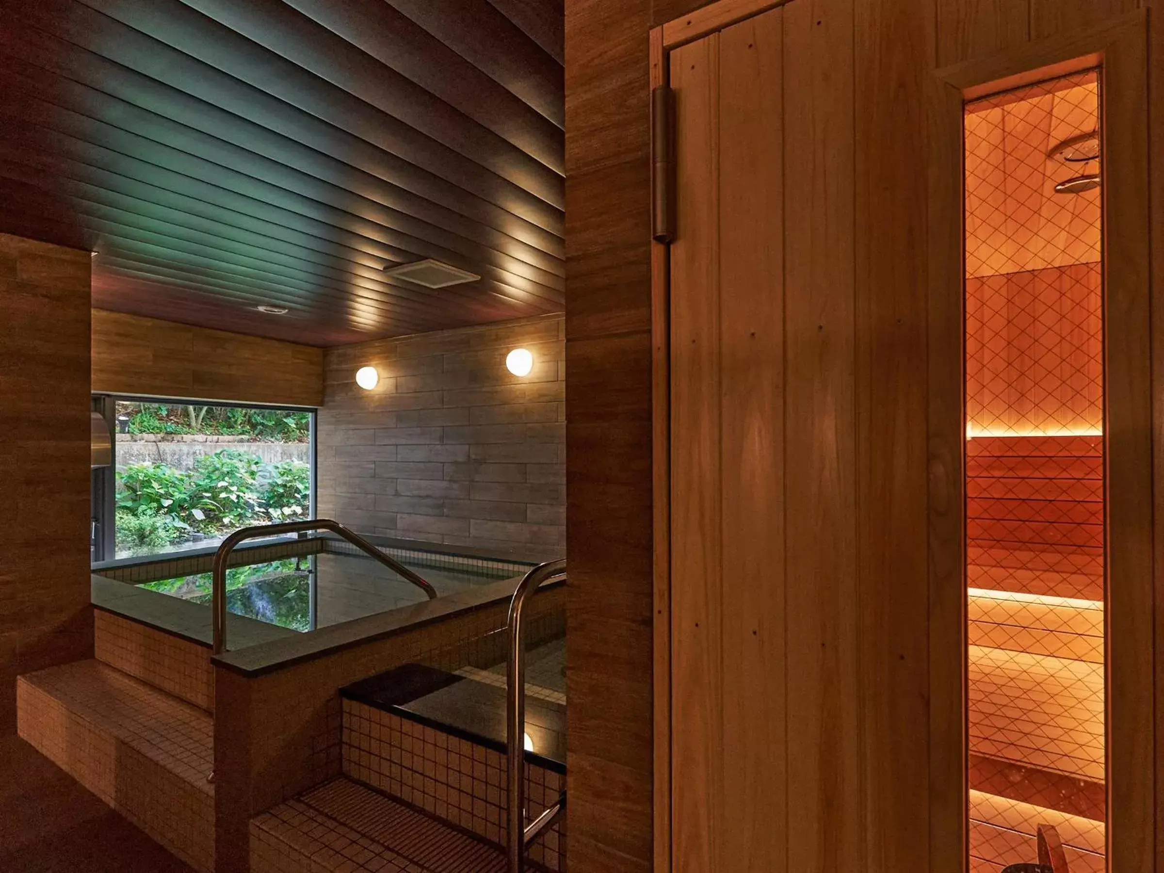 Sauna, Spa/Wellness in WeBase KAMAKURA