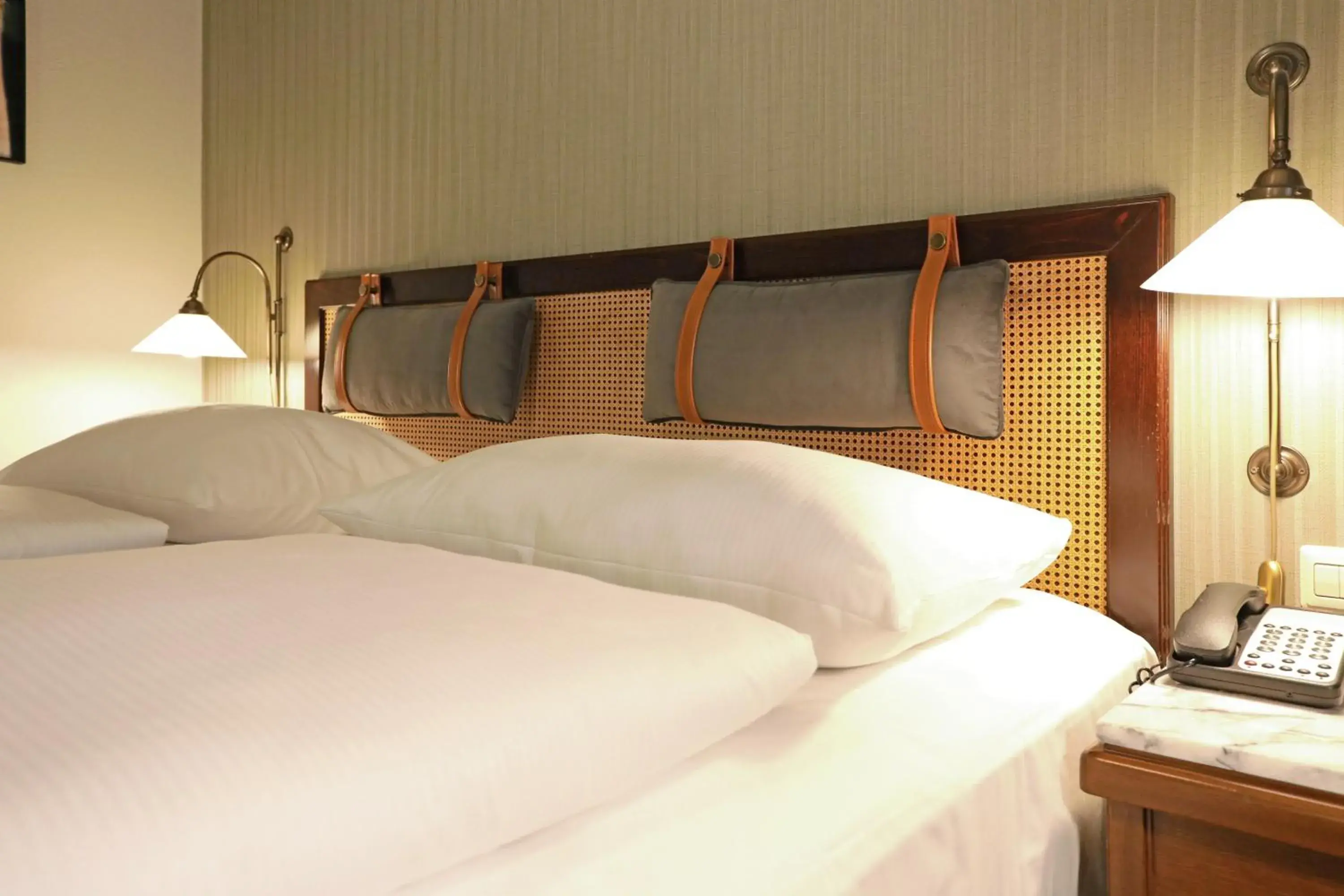 Bed in Mercure Hotel Frankfurt Airport Langen