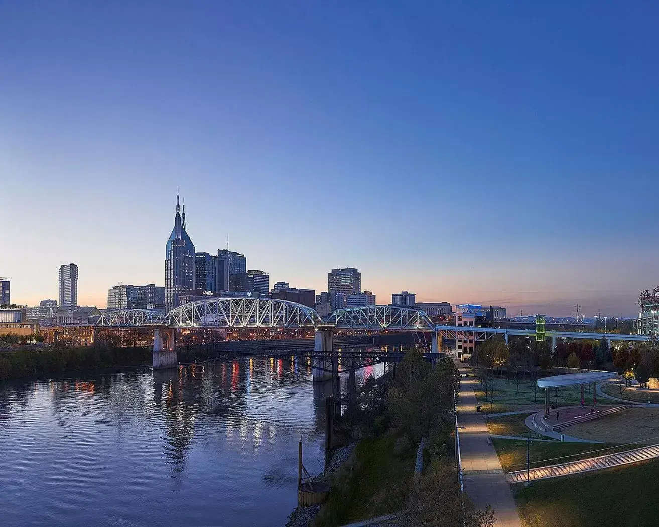 Property building in Four Seasons Hotel Nashville