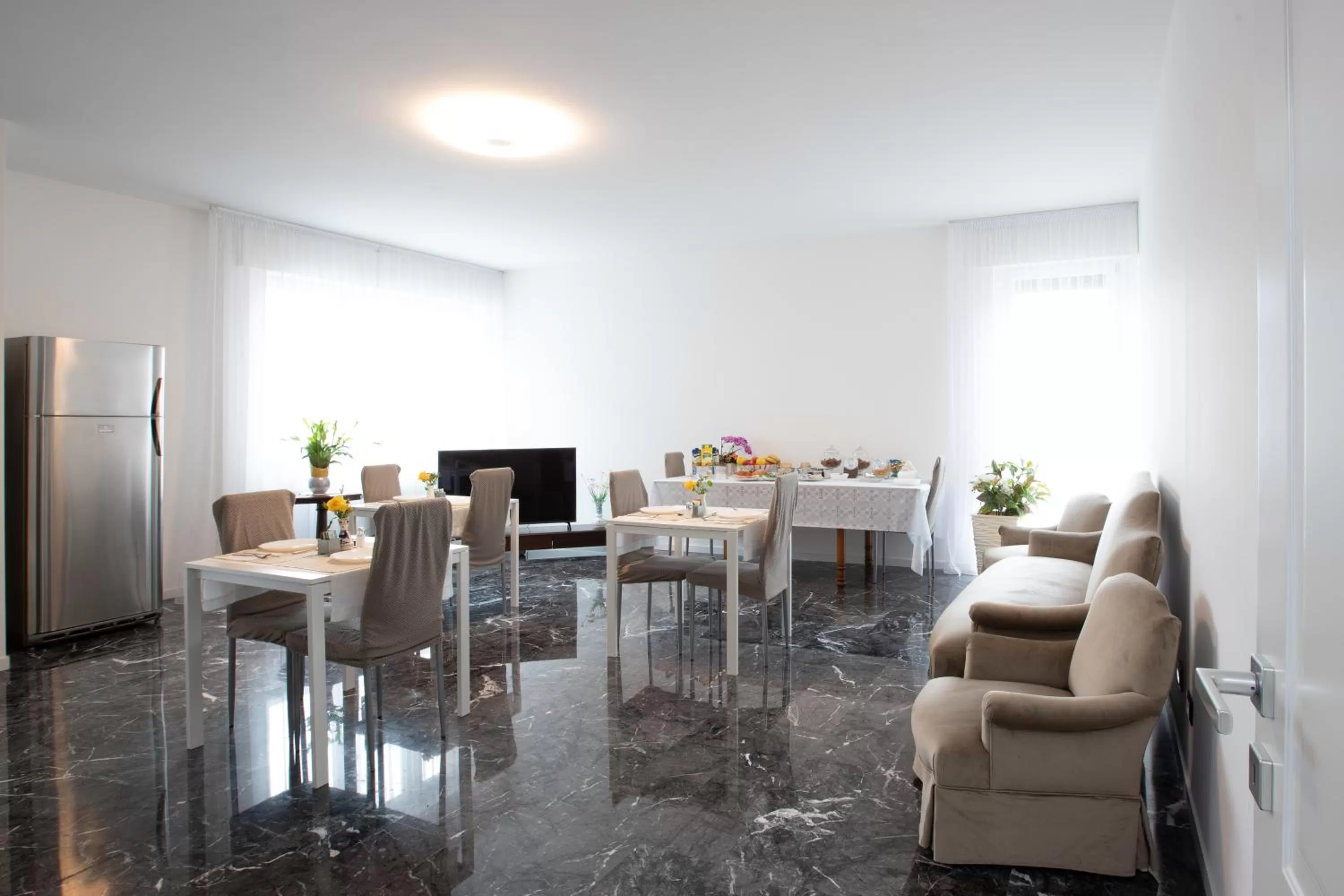 Living room, Restaurant/Places to Eat in BB Elite Berchet