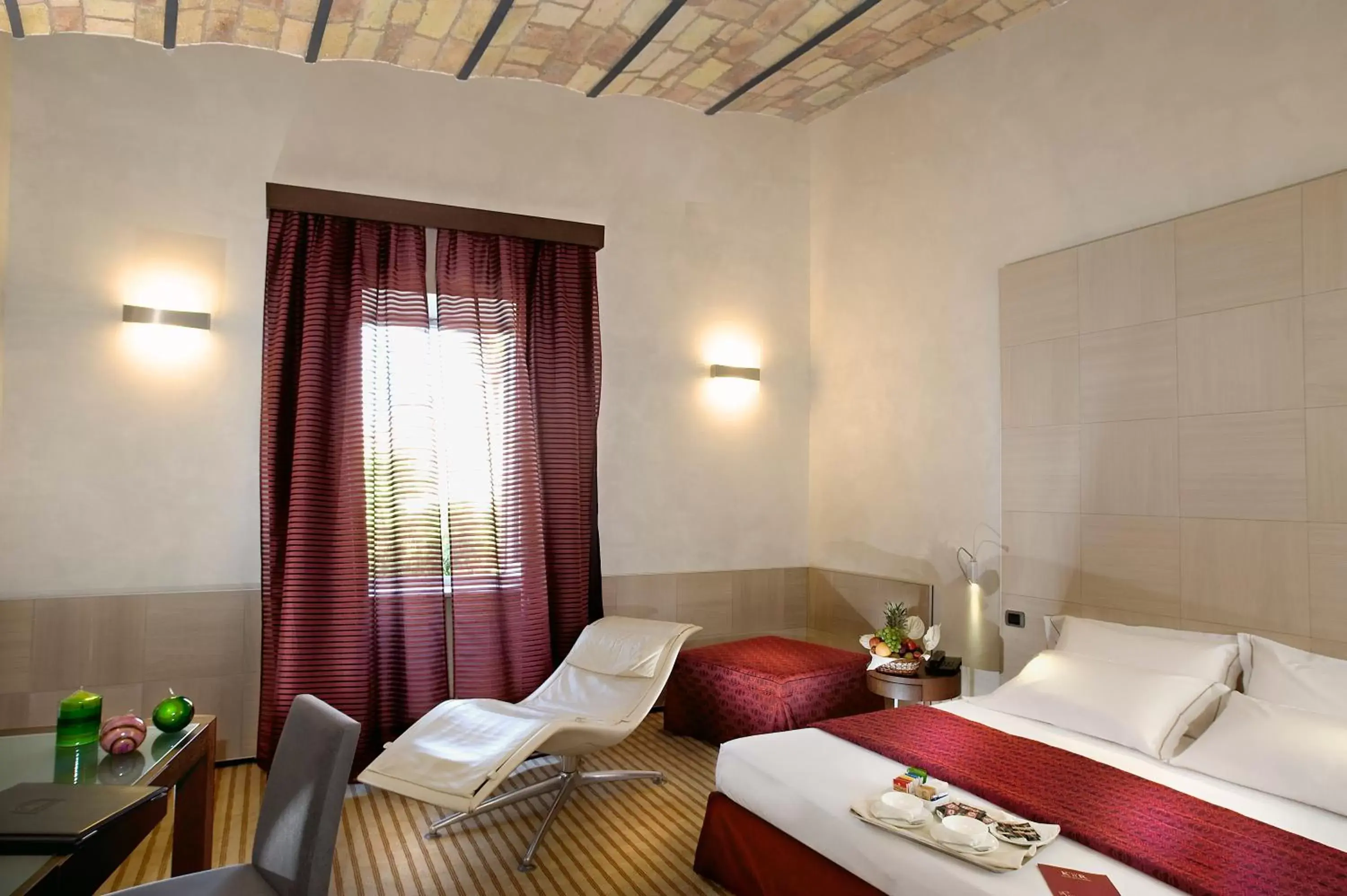Photo of the whole room, Bed in Kolbe Hotel Rome