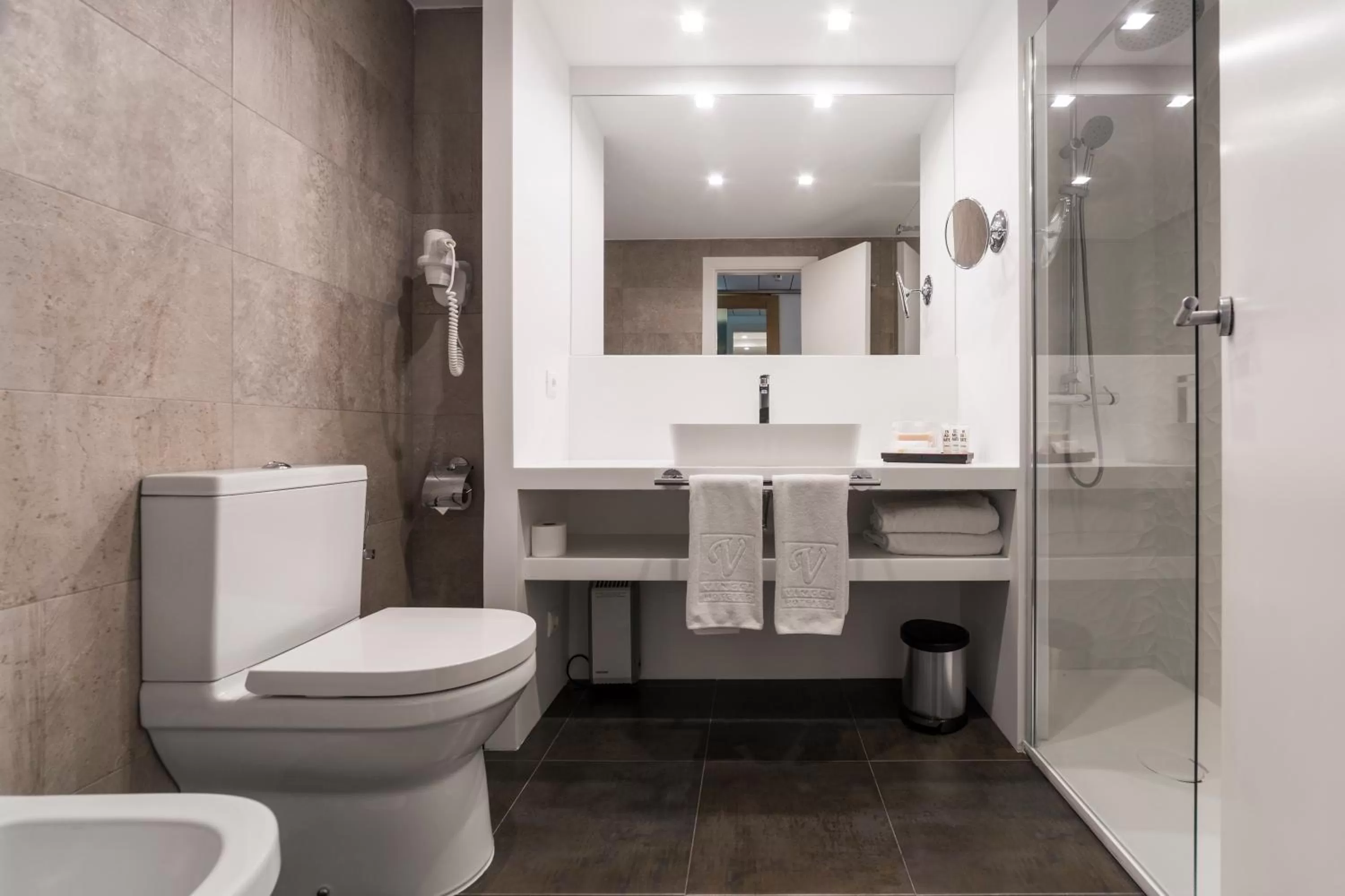 Toilet in Vincci Soma