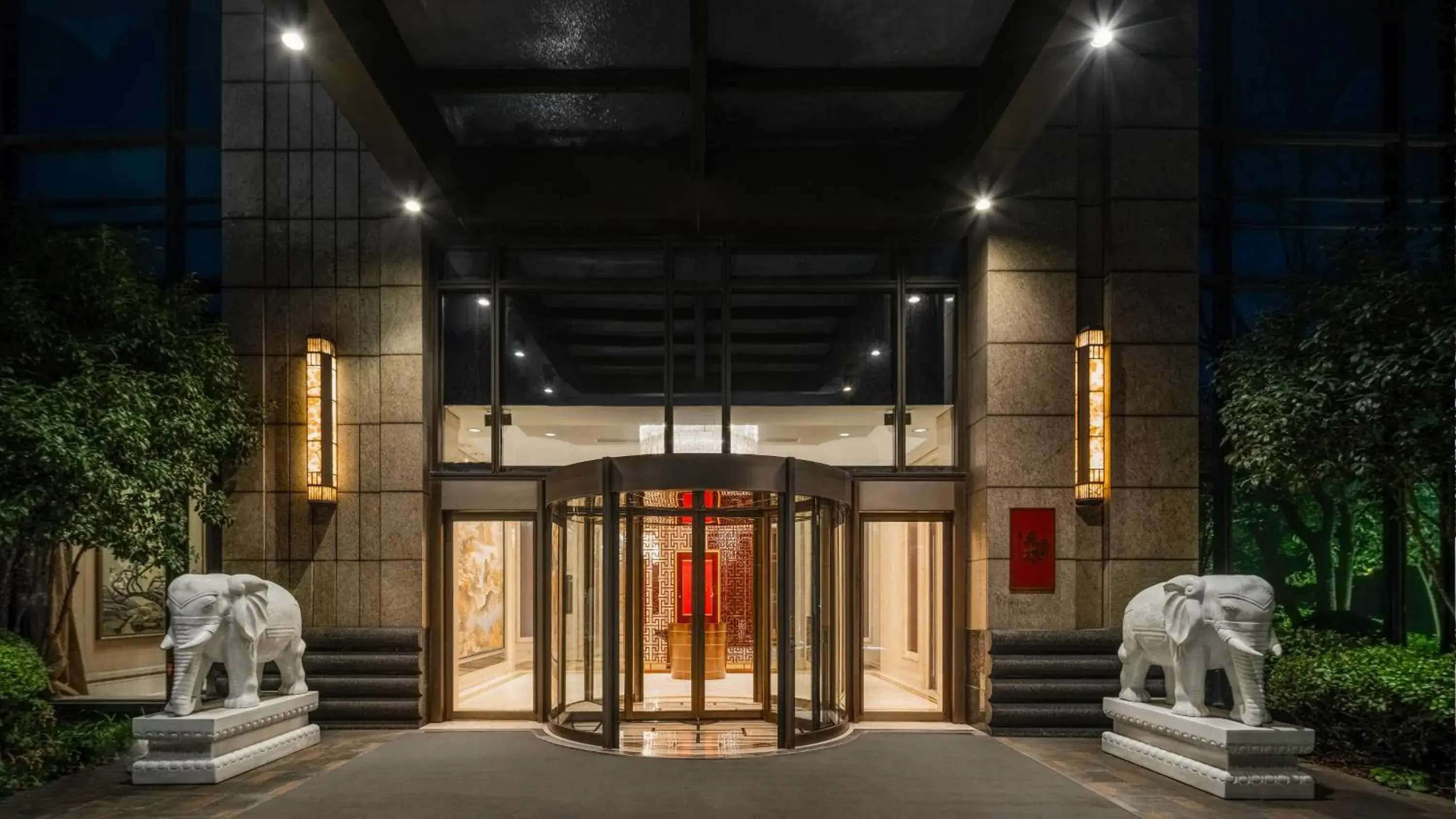 Restaurant/places to eat, Facade/Entrance in Intercontinental Changzhou