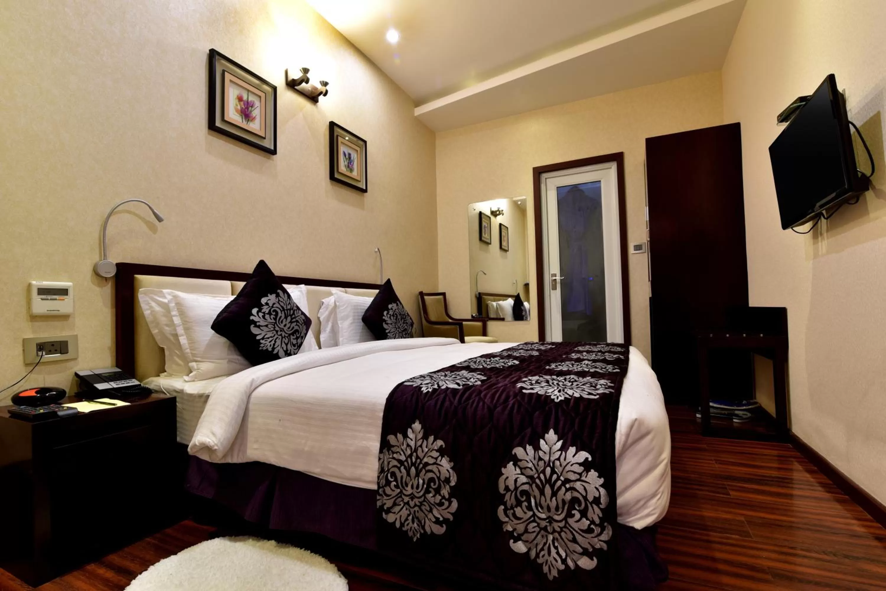 Other, Bed in Hotel Kama International