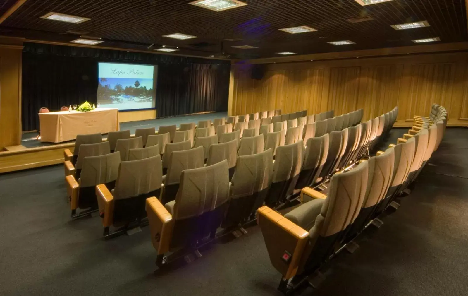 Meeting/conference room in Olissippo Lapa Palace – The Leading Hotels of the World