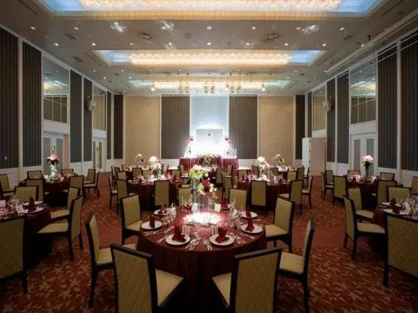 Restaurant/places to eat in Sendai Hills Hotel