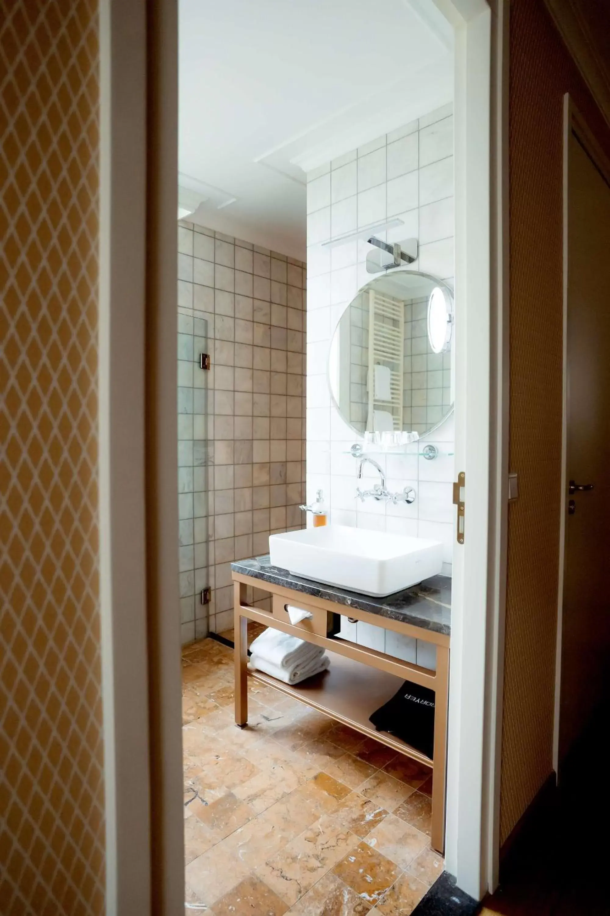 Bathroom in Grand Hotel Karel V