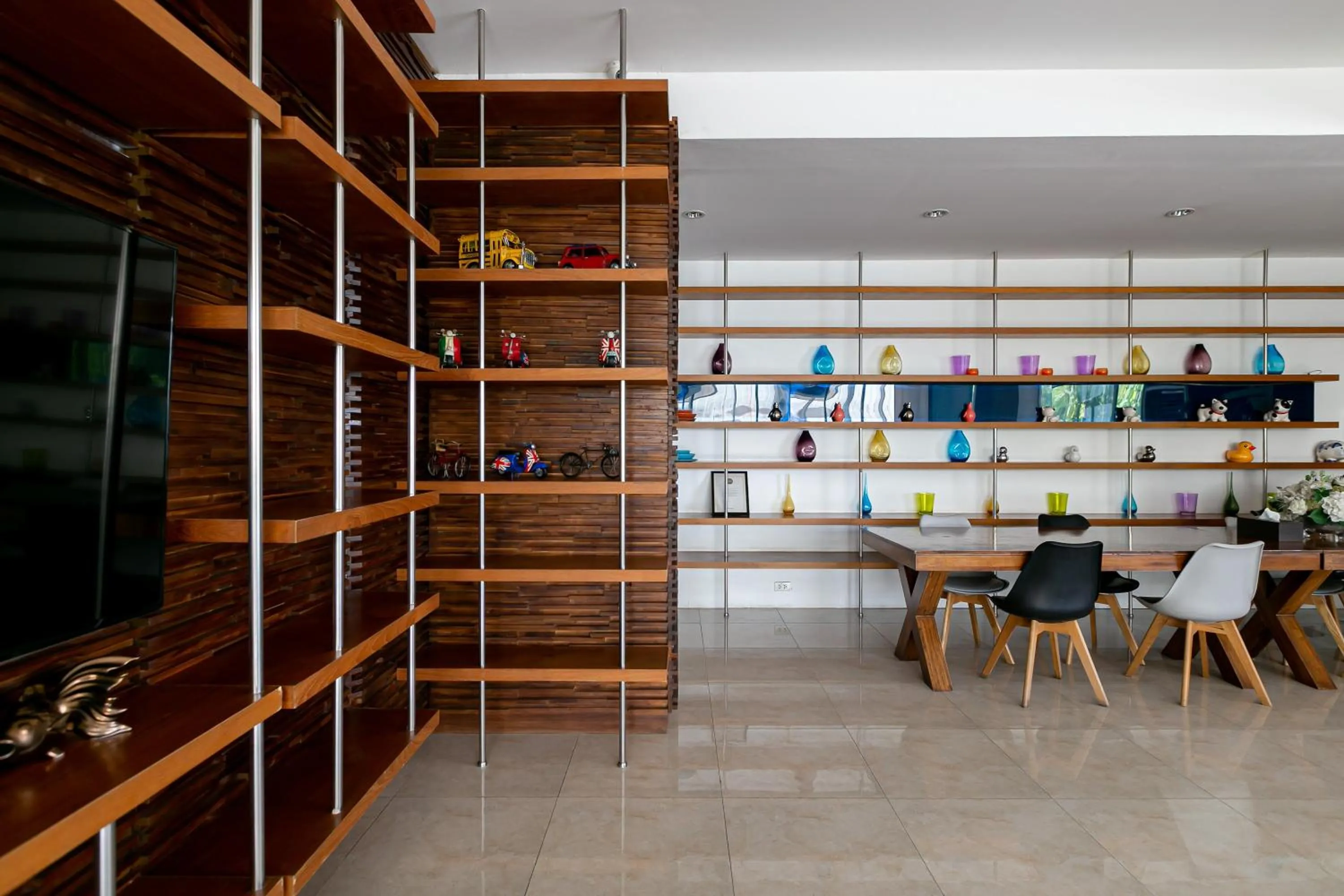 Seating area in The Bedrooms Hostel Pattaya