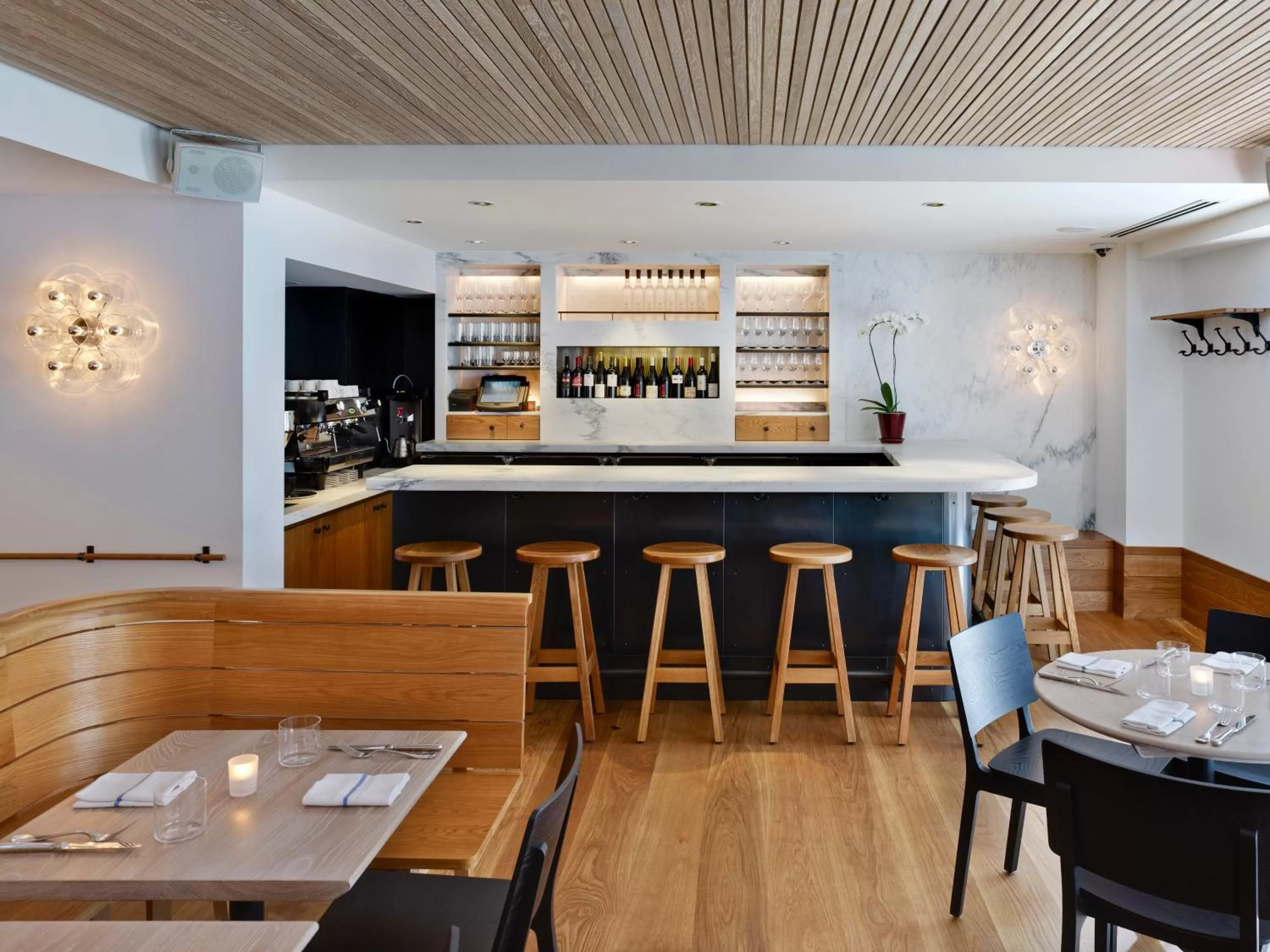 Restaurant/places to eat in AKA Rittenhouse Square