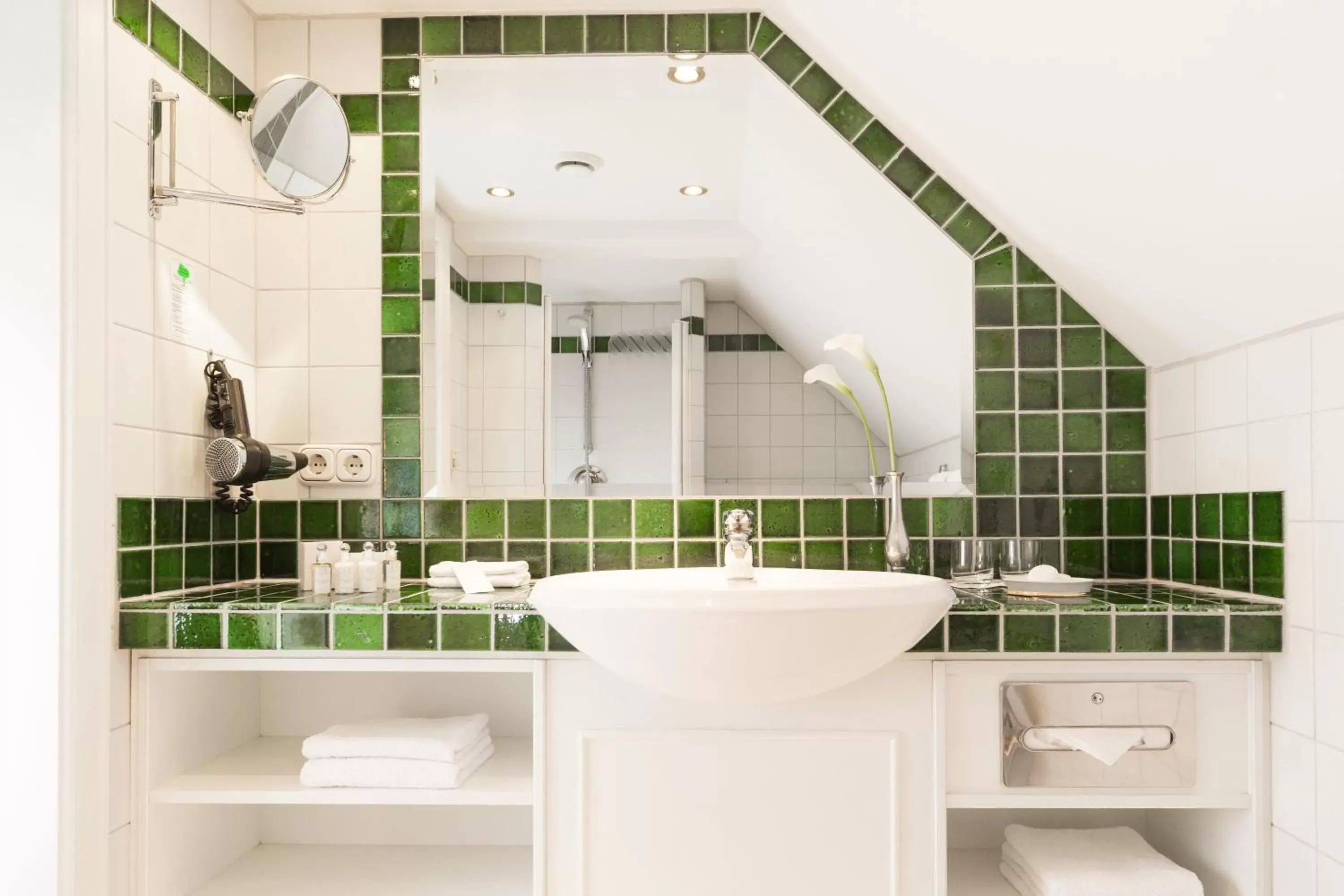 Bathroom in Althoff Hotel Fürstenhof