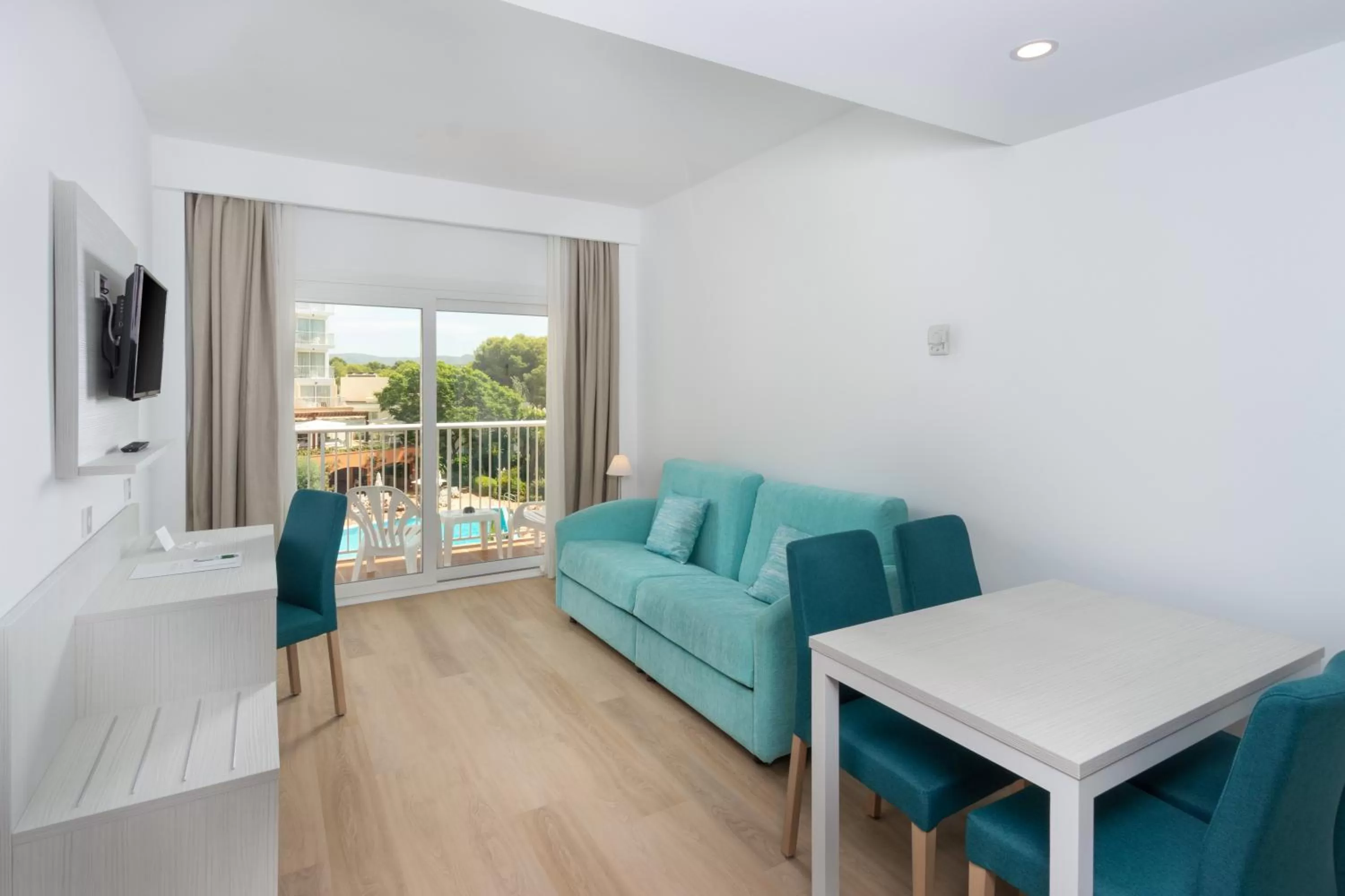 Living room, Seating Area in Valentin Park Club