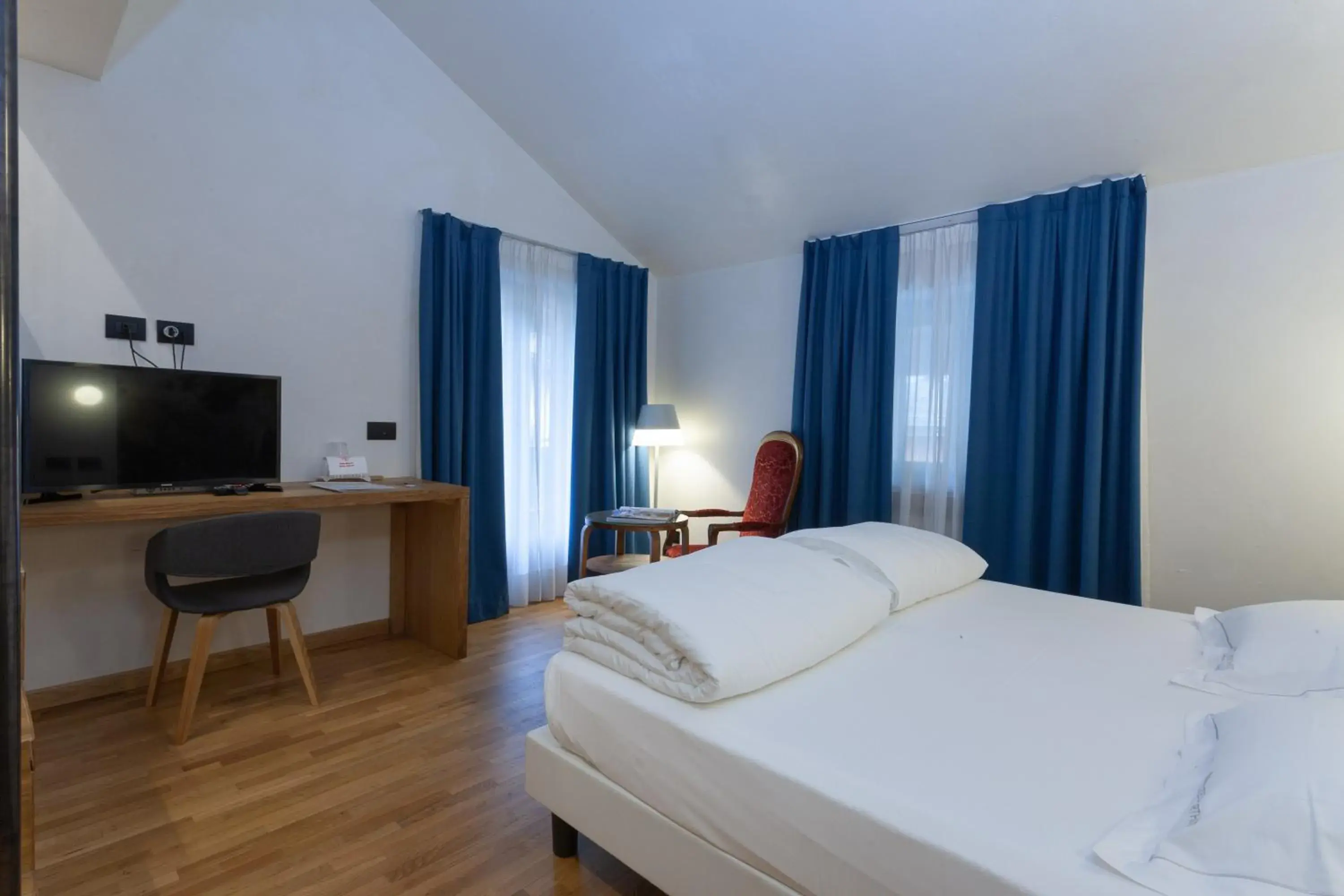 Bedroom, Bed in Hotel Berthod