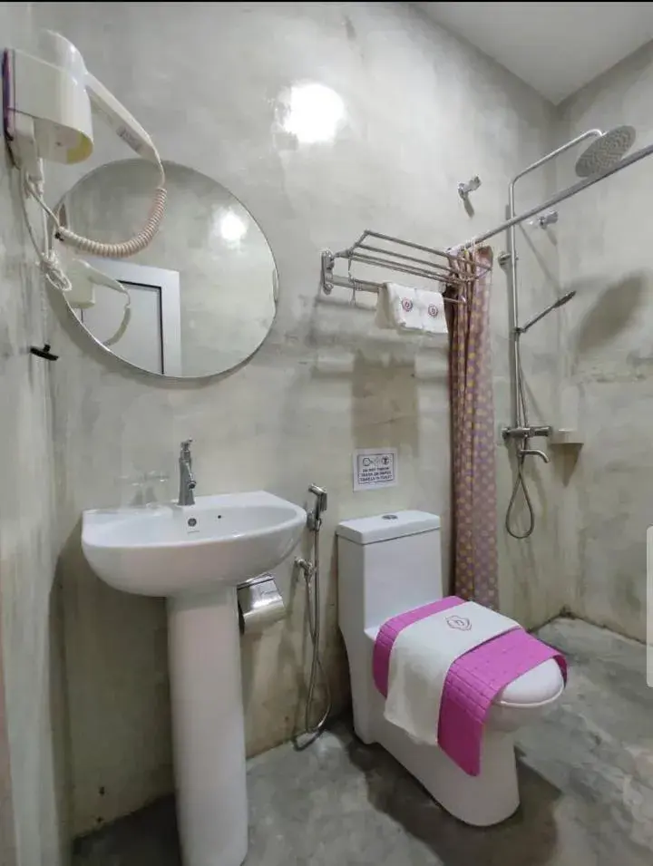 Bathroom in Rick Resort Teluk Intan