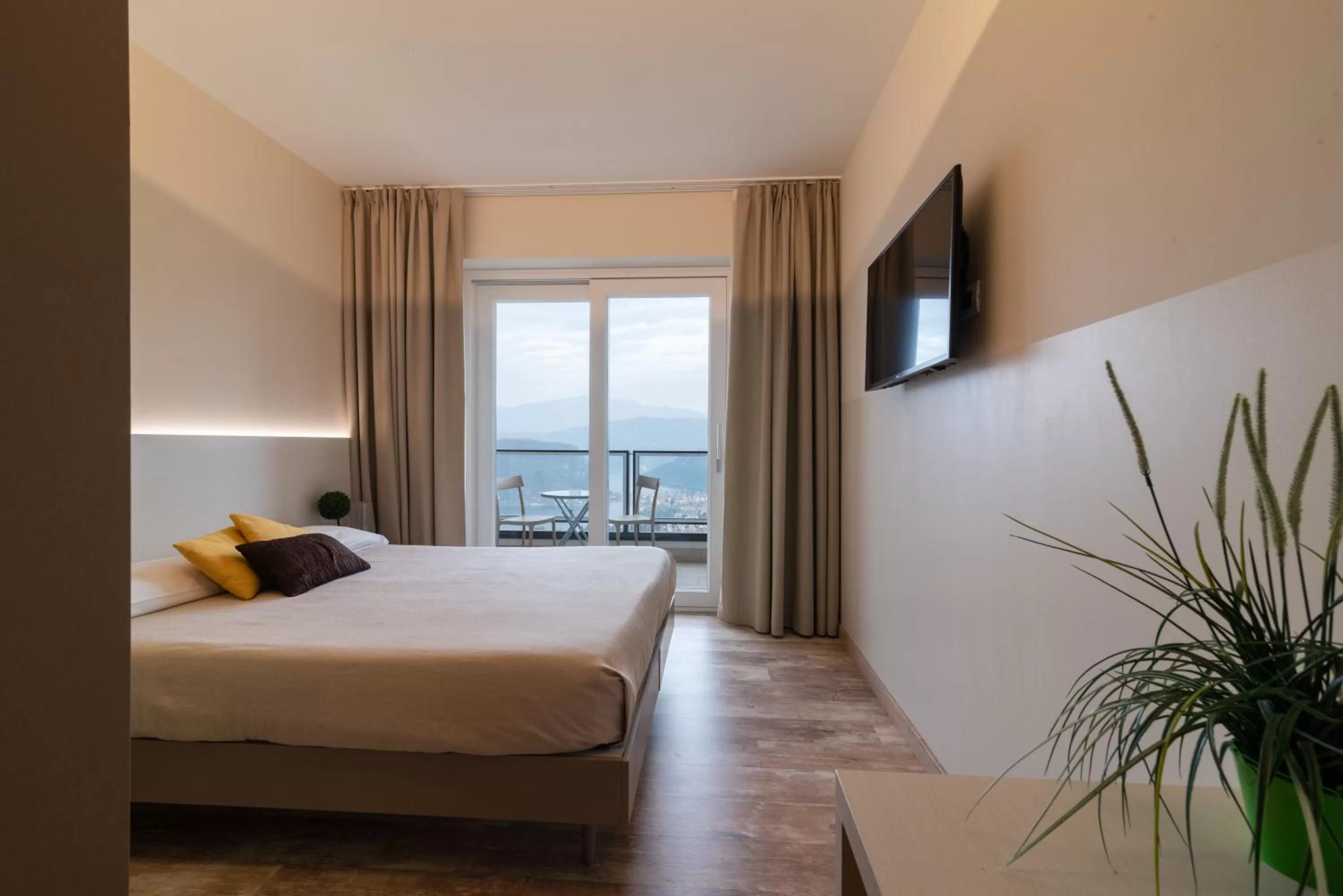 Photo of the whole room, Bed in Stampa 1968 Hotel e Ristorante