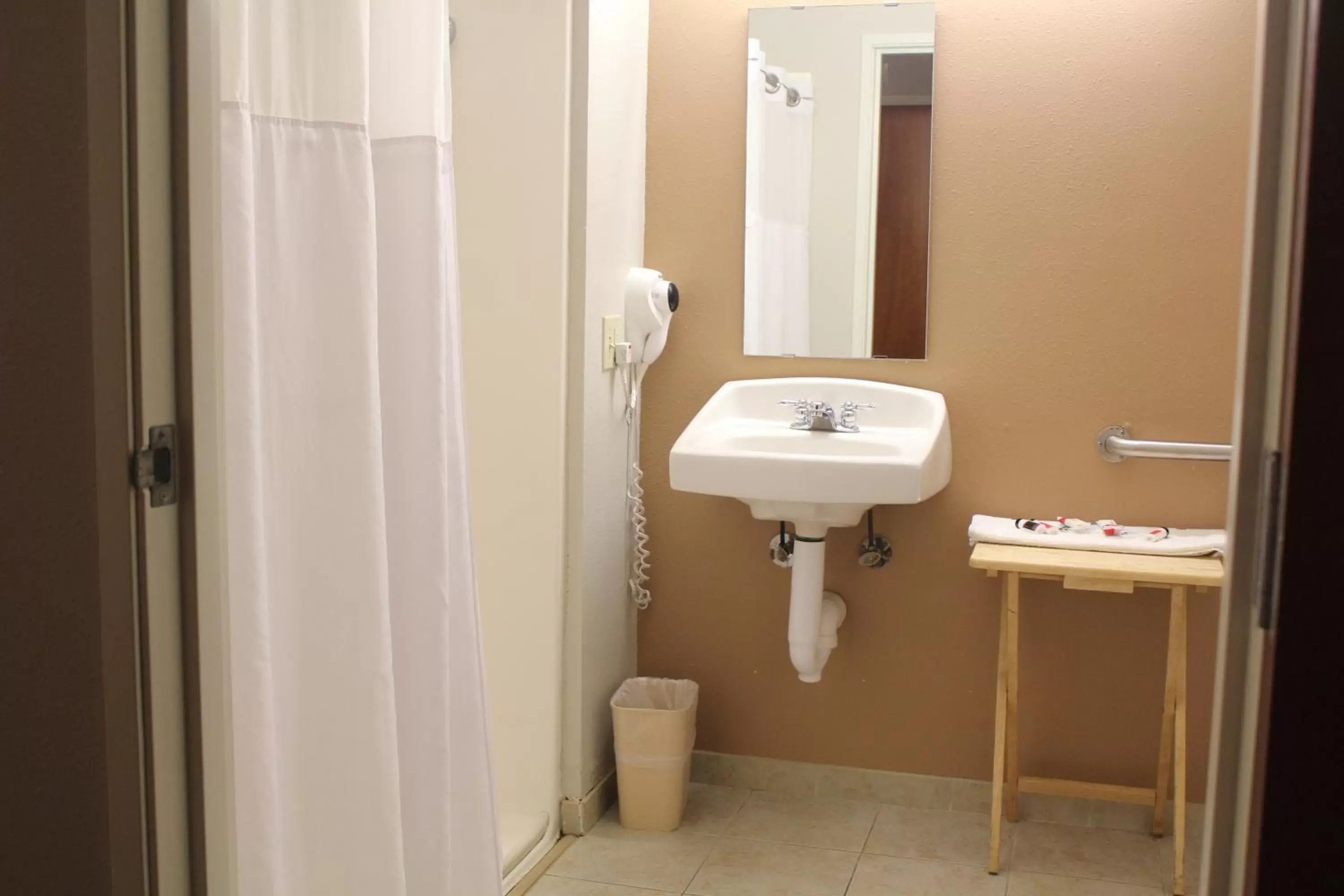 Bathroom in York Microtel Inn & Suites by Wyndham