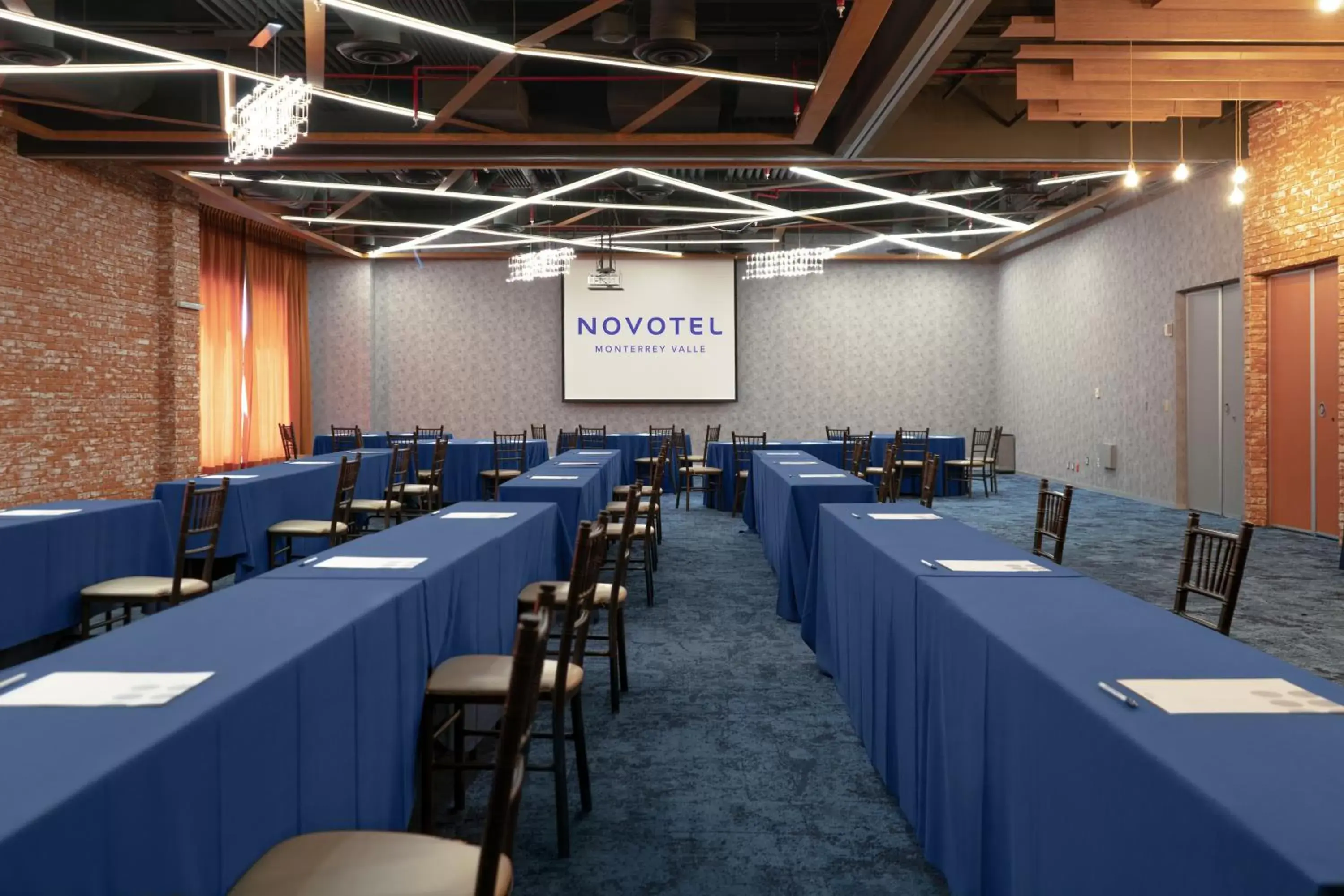 Meeting/conference room in Novotel Monterrey Valle