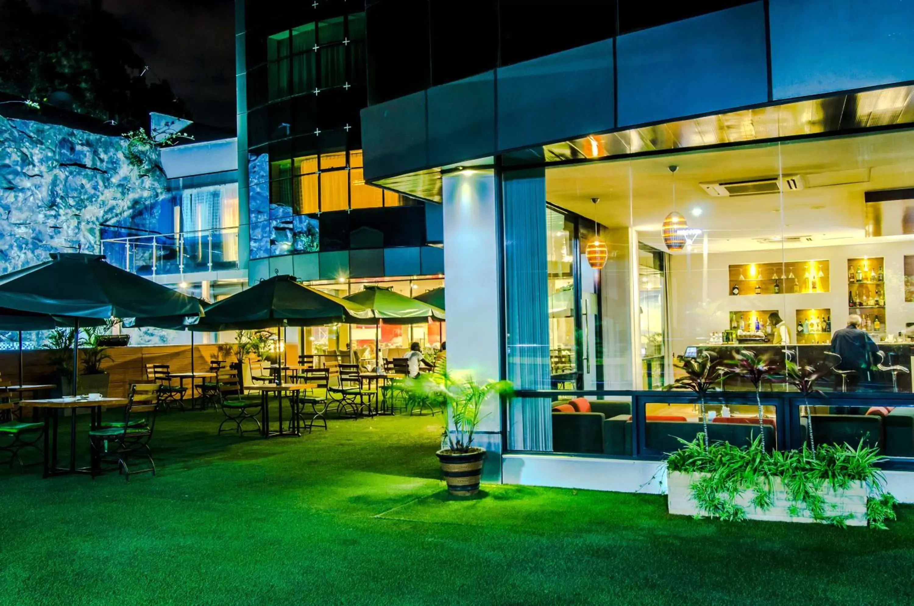 Restaurant/places to eat in PrideInn Azure Hotel Nairobi Westlands