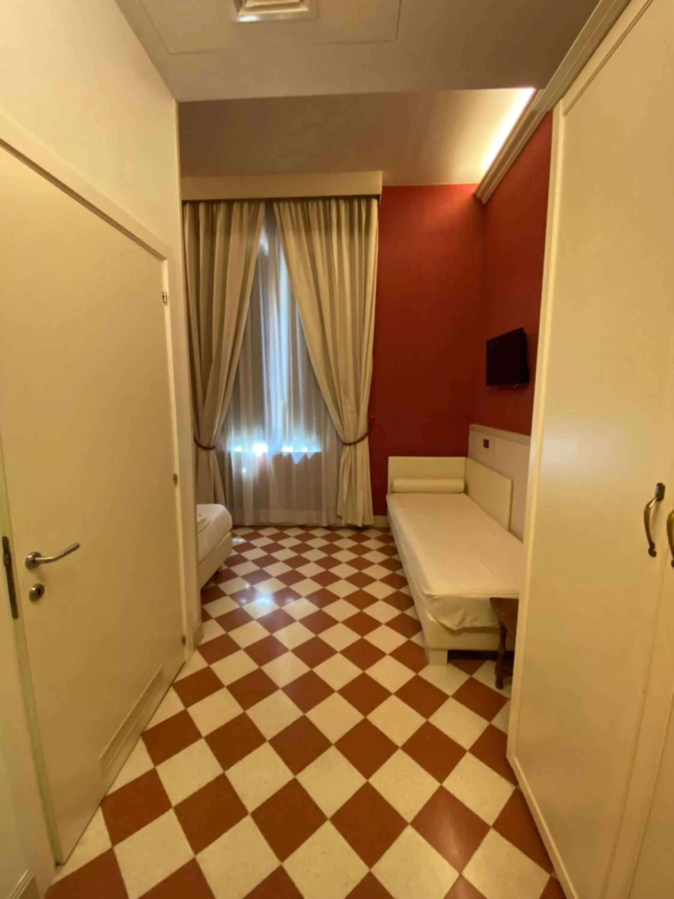 Bed in Basilica Hotel