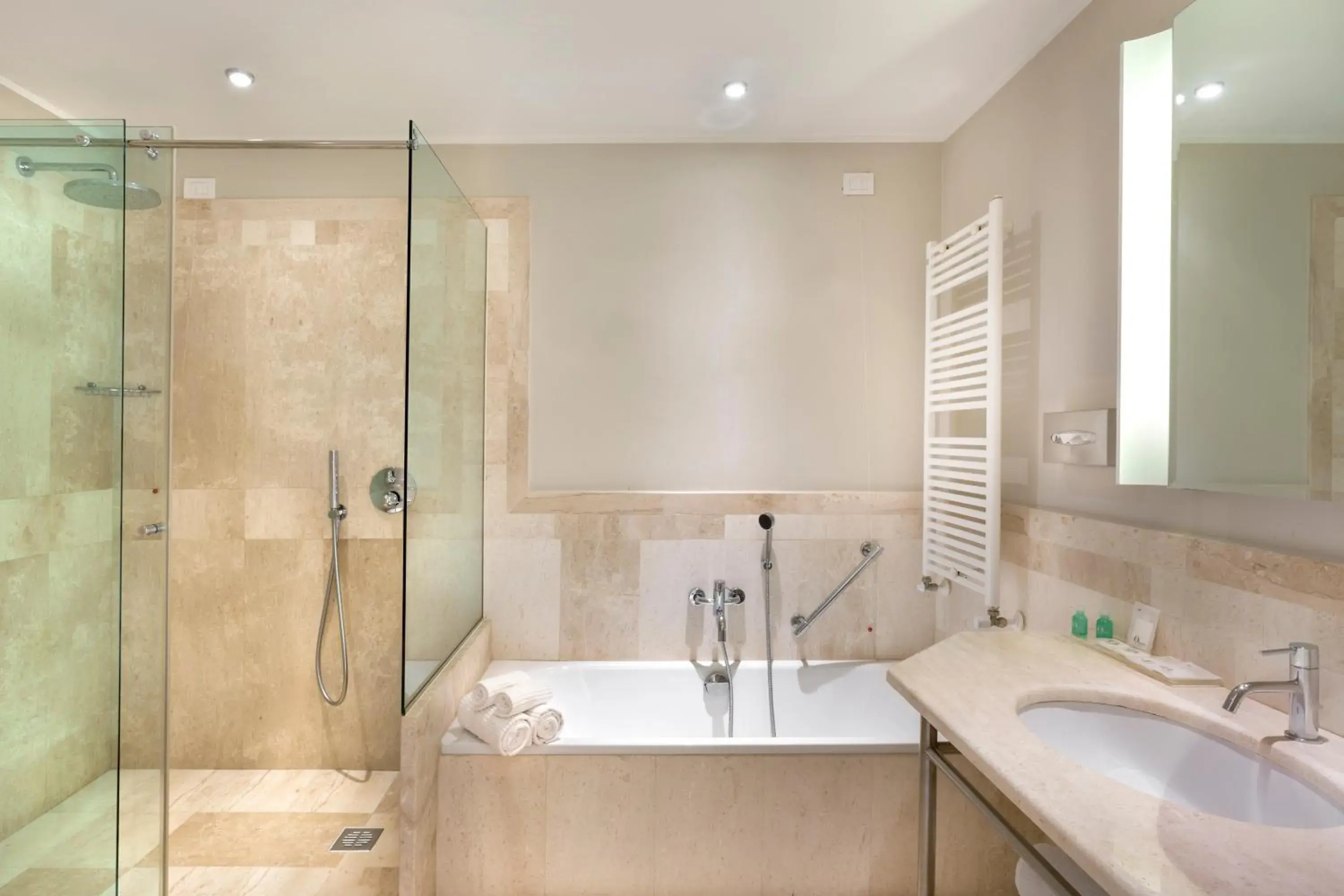 Comfort Double or Twin Room in Grande Baia Resort & Spa Comfort Double or Twin Room in Grande Baia Resort & Spa