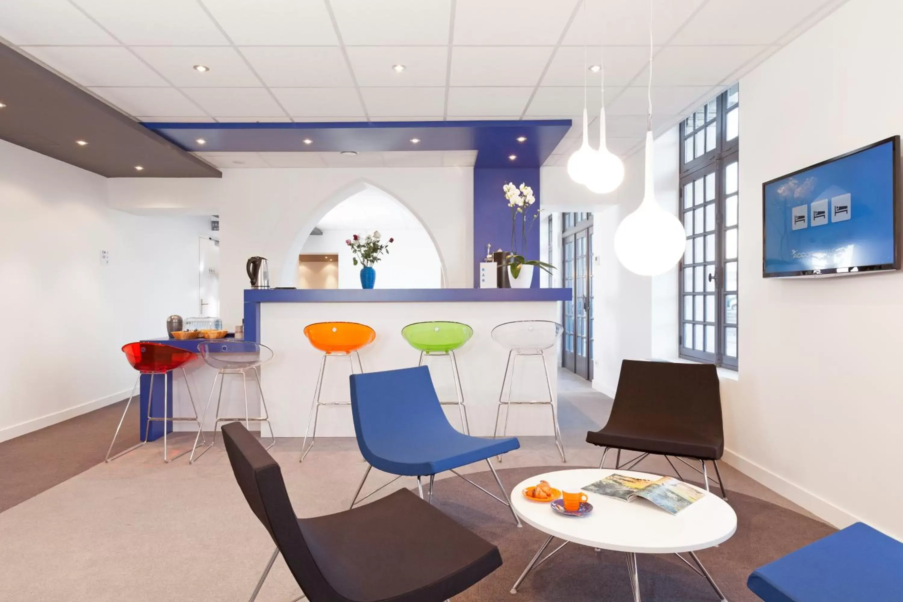 Lounge or bar in ibis Styles Vannes Gare Centre