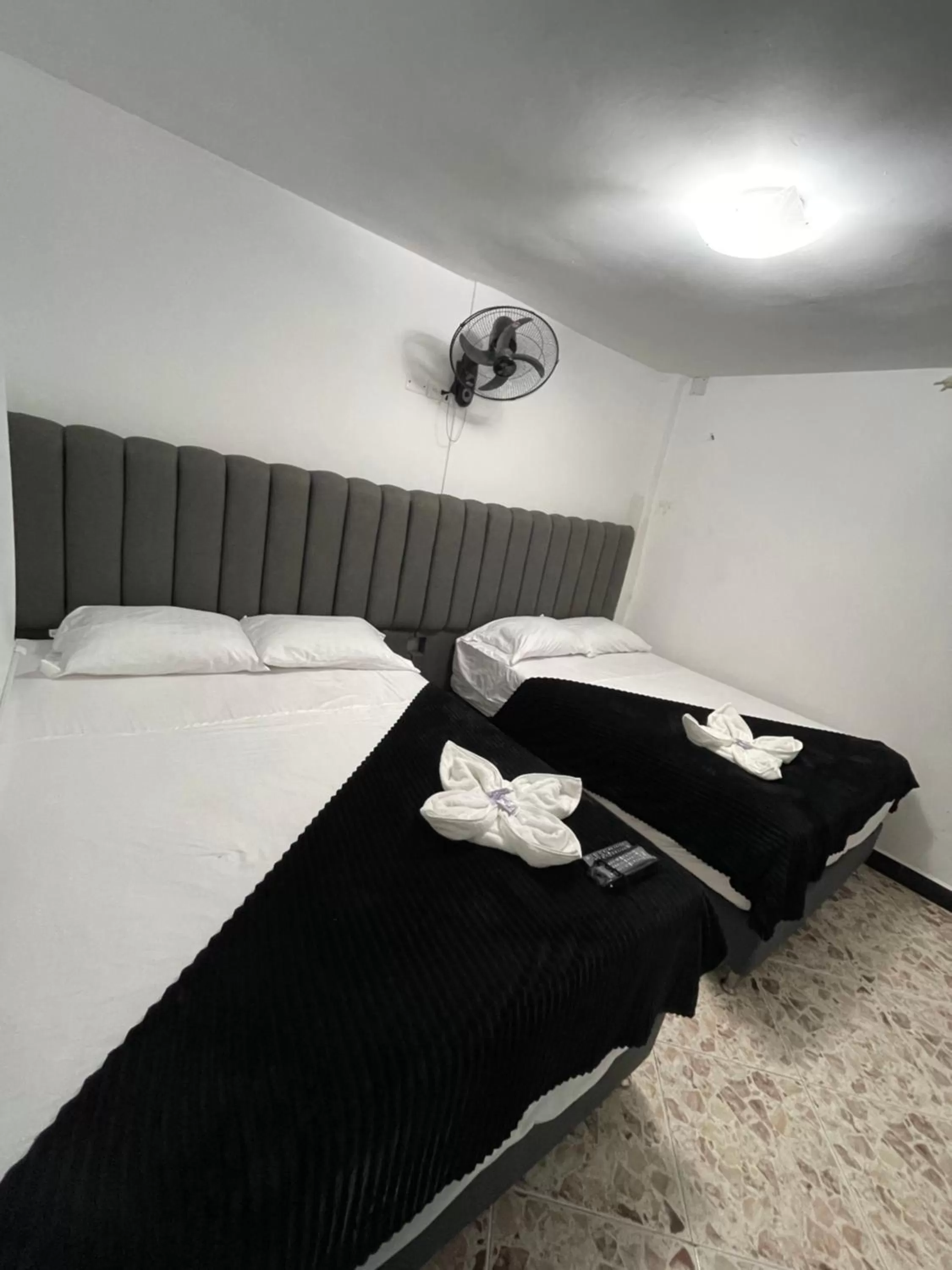 Bed in Hotel De León Estadio