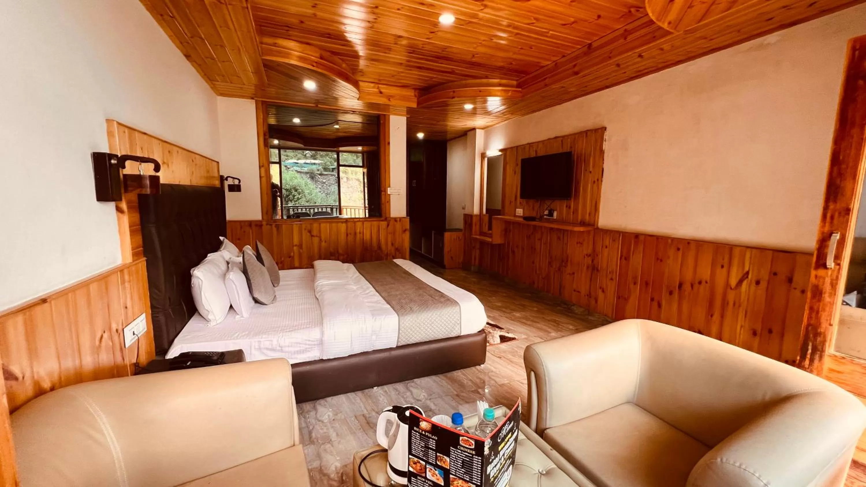 Himalayan Riverside Resort, Manali