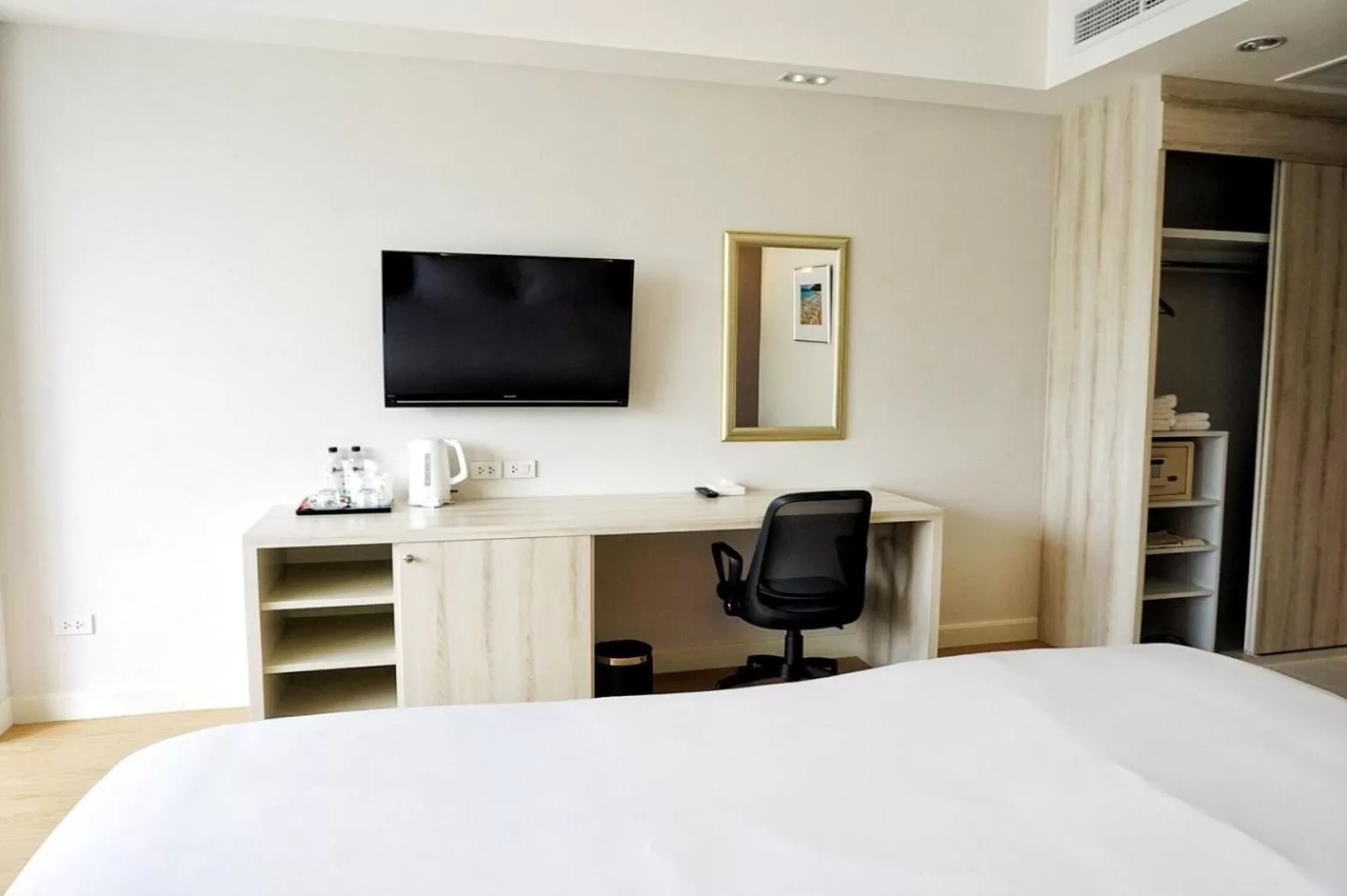 Bed in The Farm House Hotel Ranong