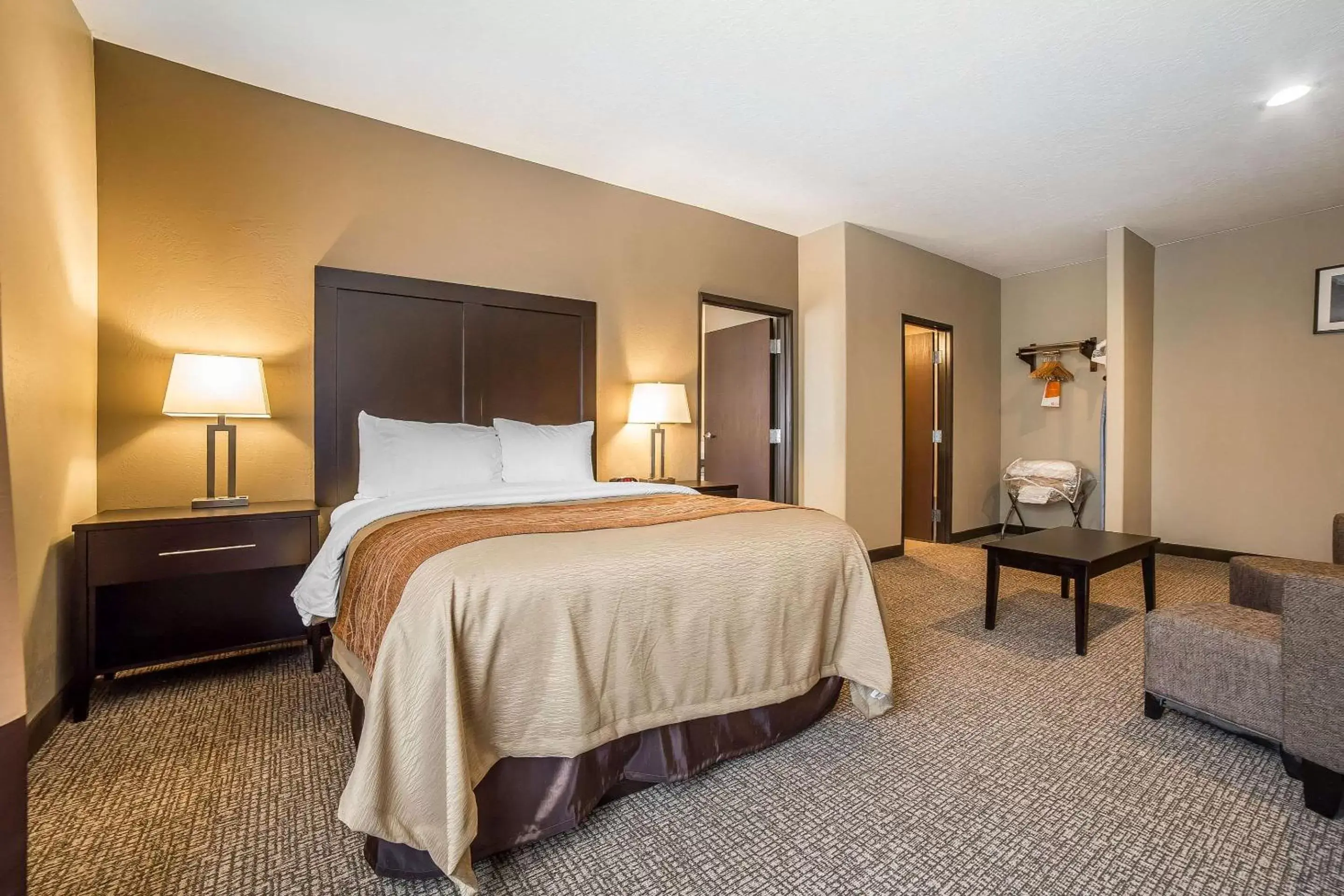 Photo of the whole room, Bed in Comfort Inn & Suites Vernal - National Monument Area
