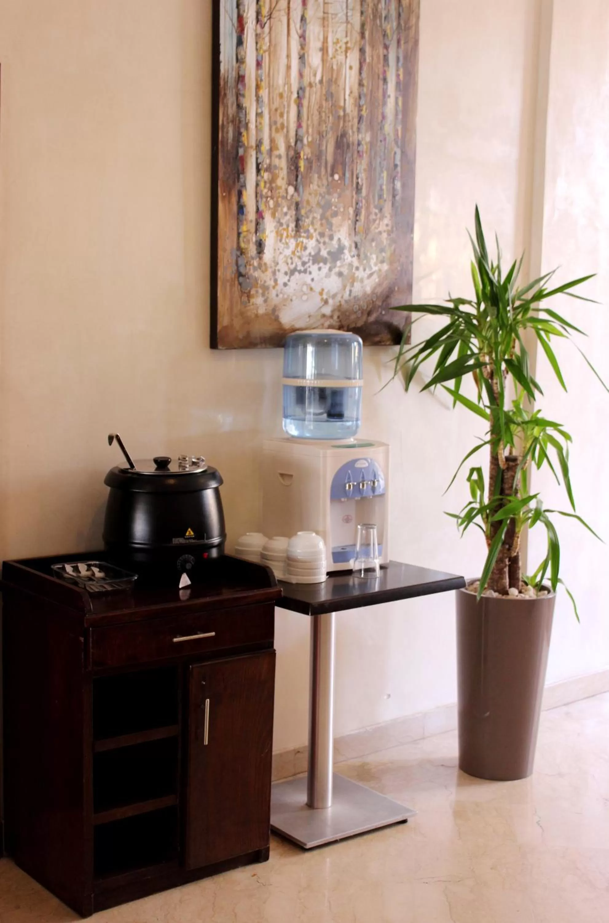 Breakfast in Résidence Hotelière Fleurie