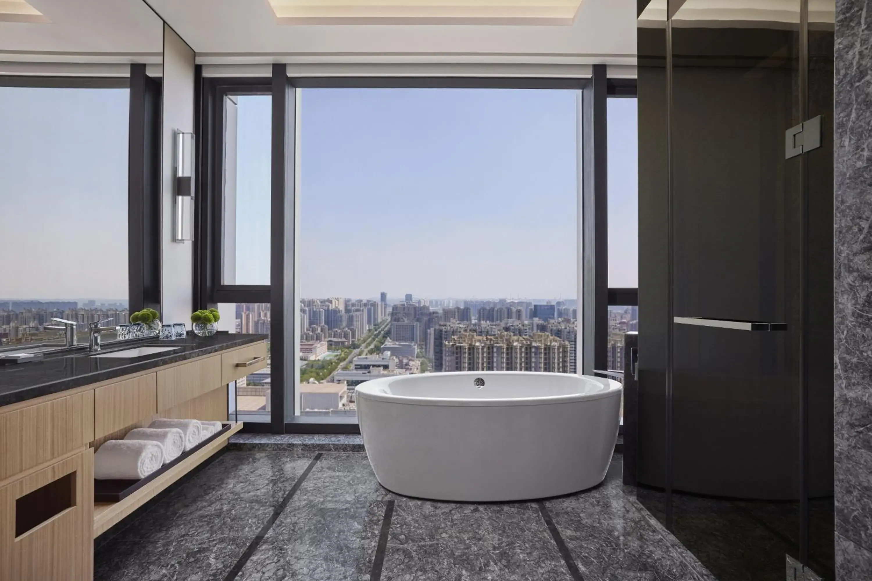 Photo of the whole room, Bathroom in JW Marriott Hotel Xi'an