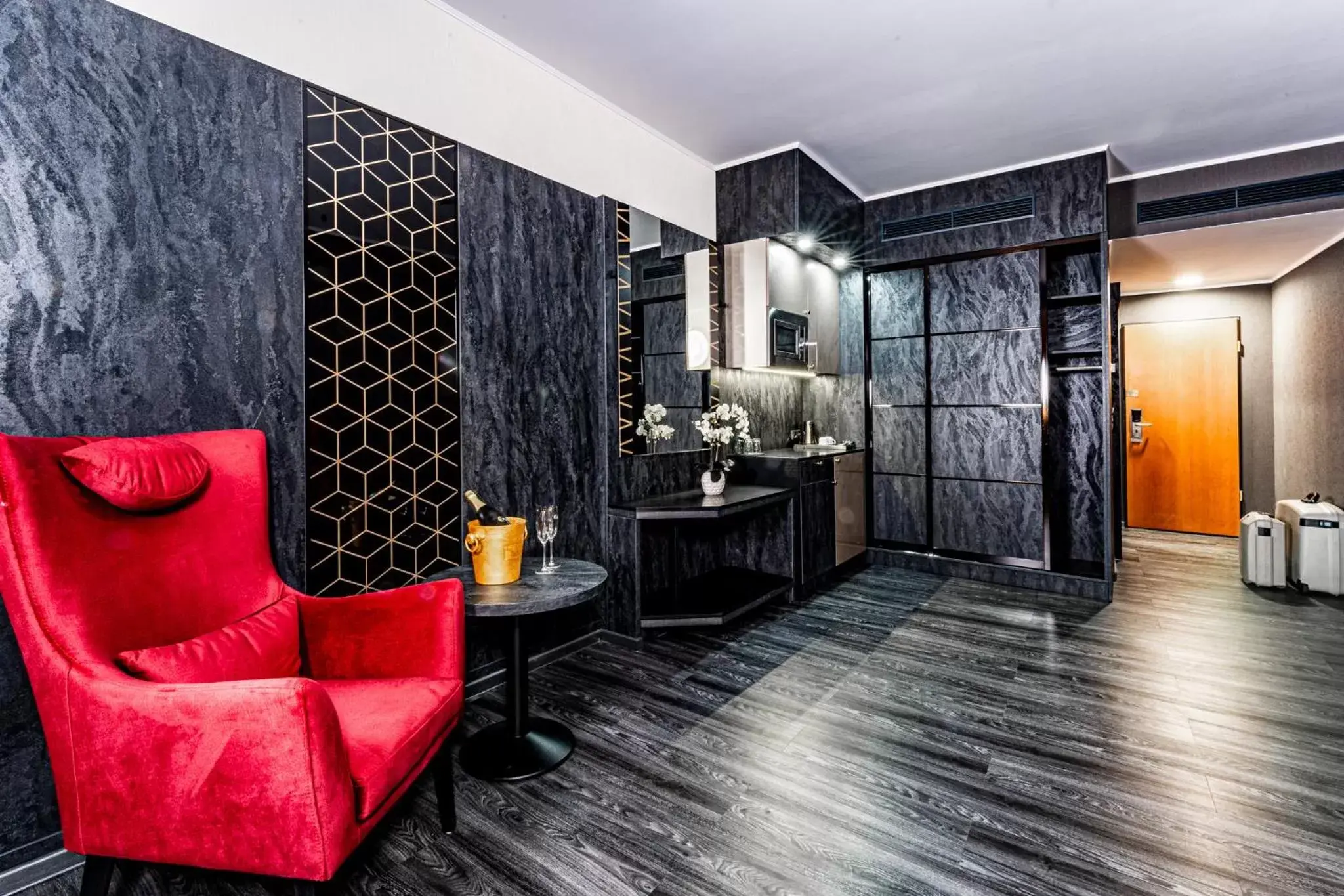 Living room, Bathroom in PLAZA Premium Schwerin Sure Hotel Collection by Best Western