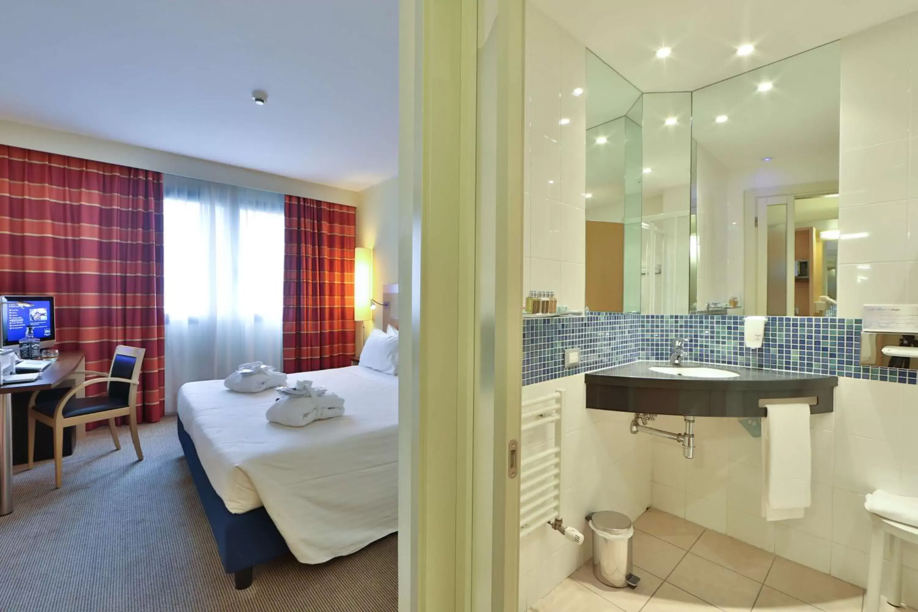 Bedroom, Bathroom in Best Western Palace Inn Hotel